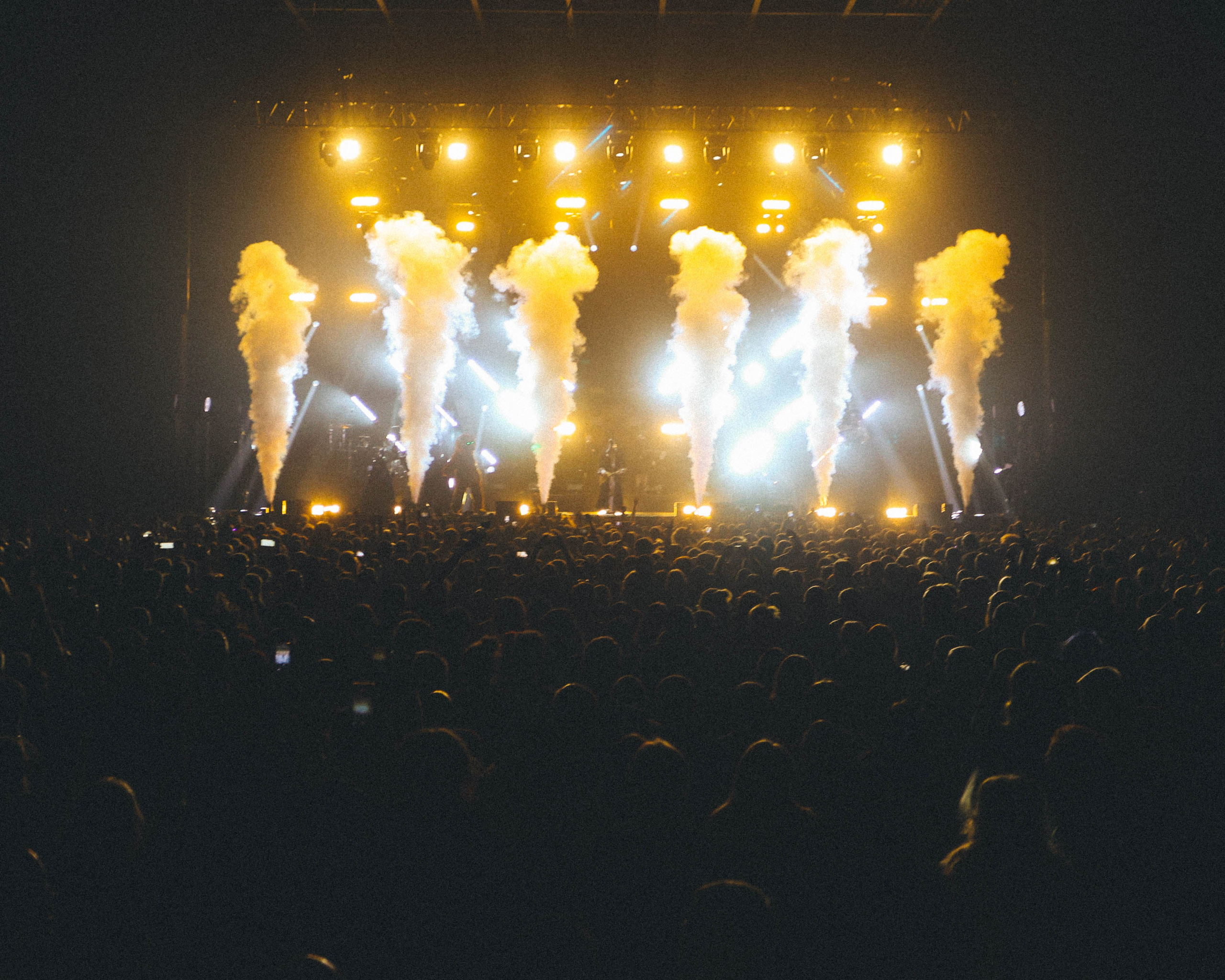 НЕЙРОМОНАХ ФЕОФНА В VK STADIUM 16.11.24. Концертный и репортажный фотограф в Москве и Санкт-Петербурге Мария