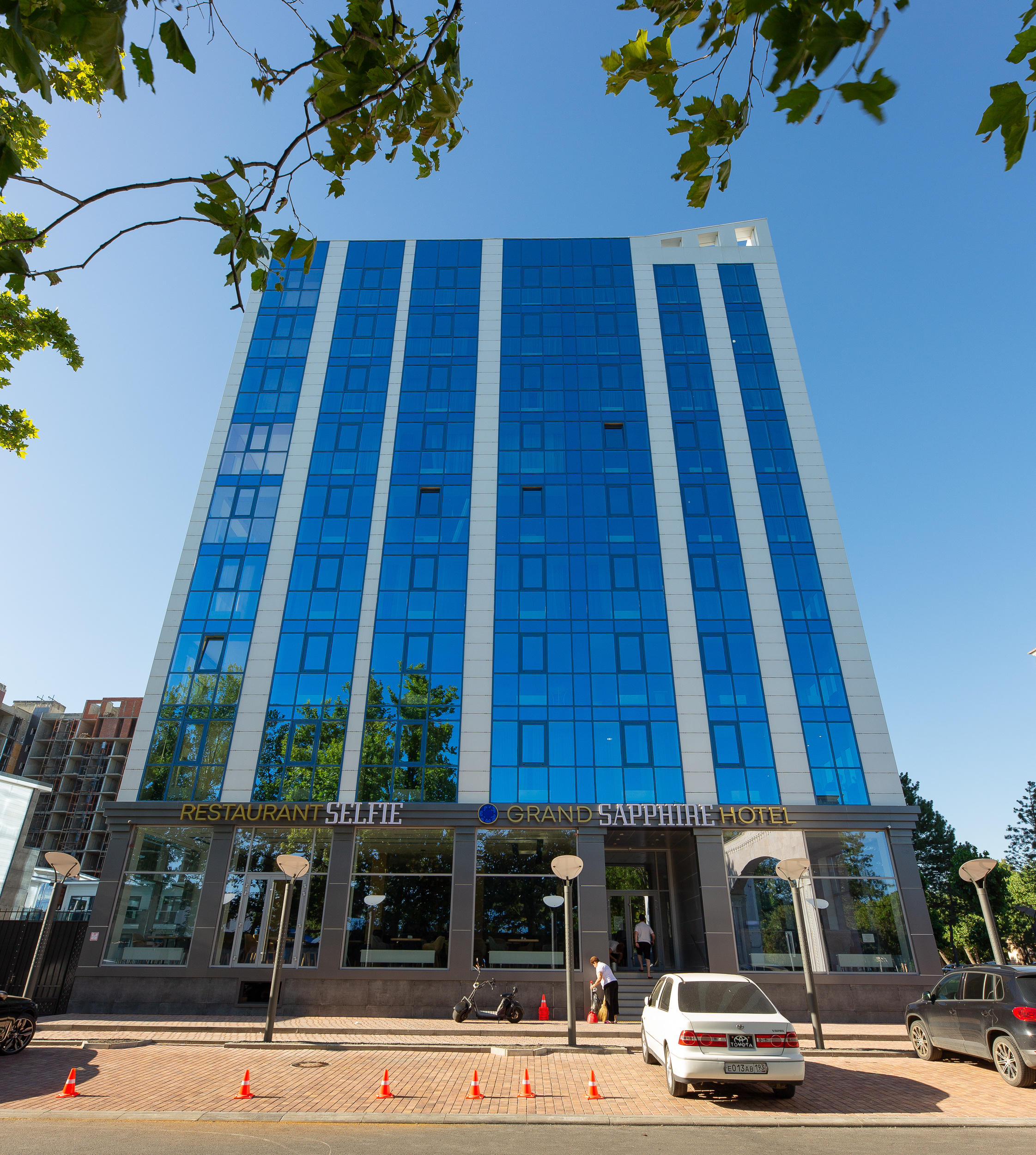 Renatphoto-Широкоформатная фотосъёмка апартаментов. Профессиональная фотосъёмка интерьеров, предметная фотосессия еды для меню г. Анапа