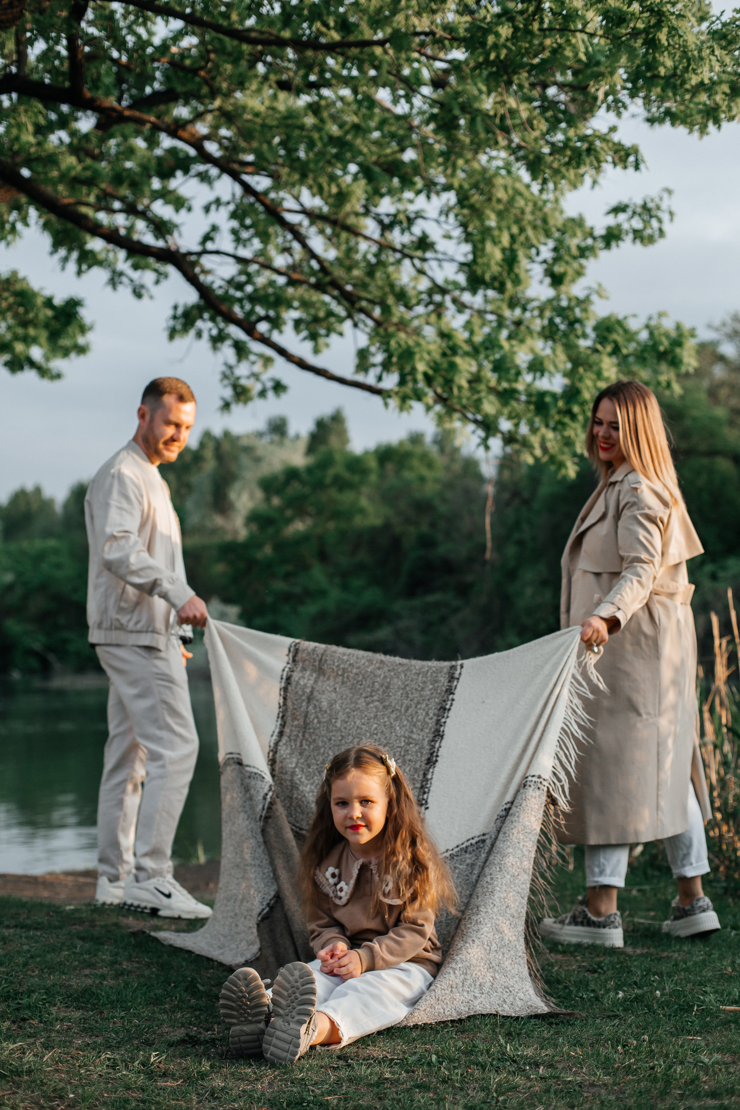 Семейная прогулка в парке. Фотограф Оксана Будко