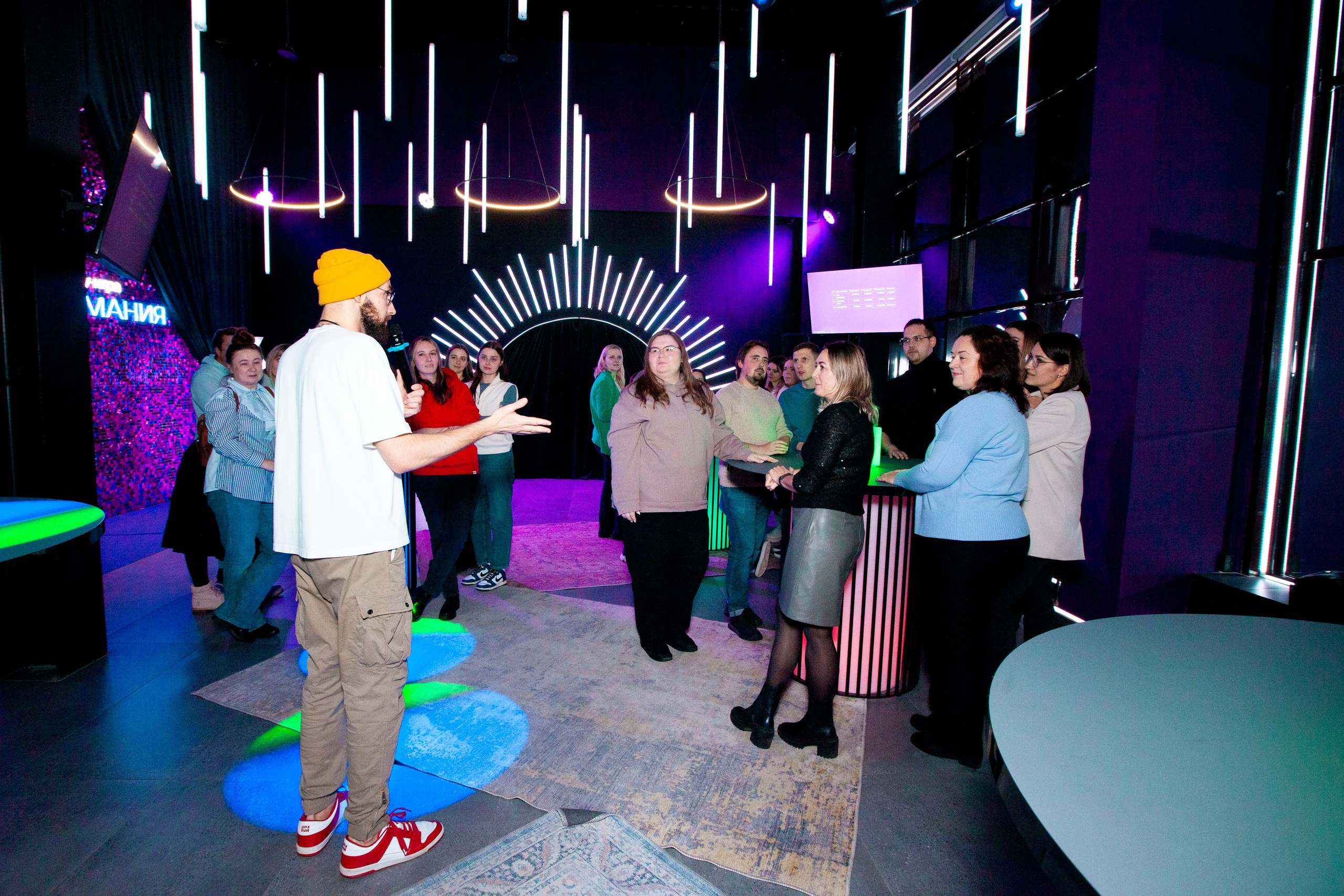 Хитомания. Stanislav Baryshev — People. Emotions. Atmosphere