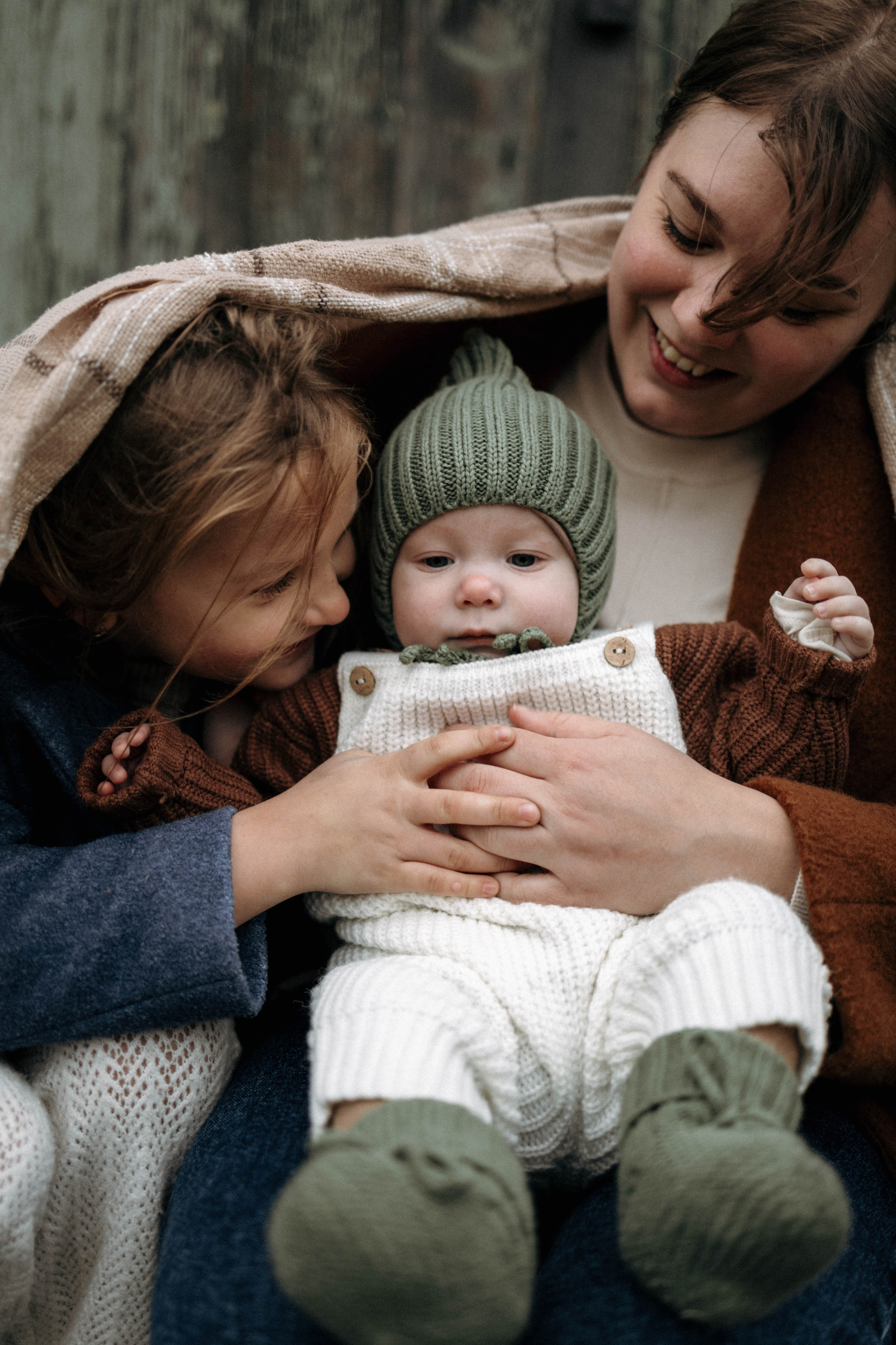 Прогулка мамы с детьми в Коломенском. Семейный и детский фотограф в Москве Маргарита Сереброва