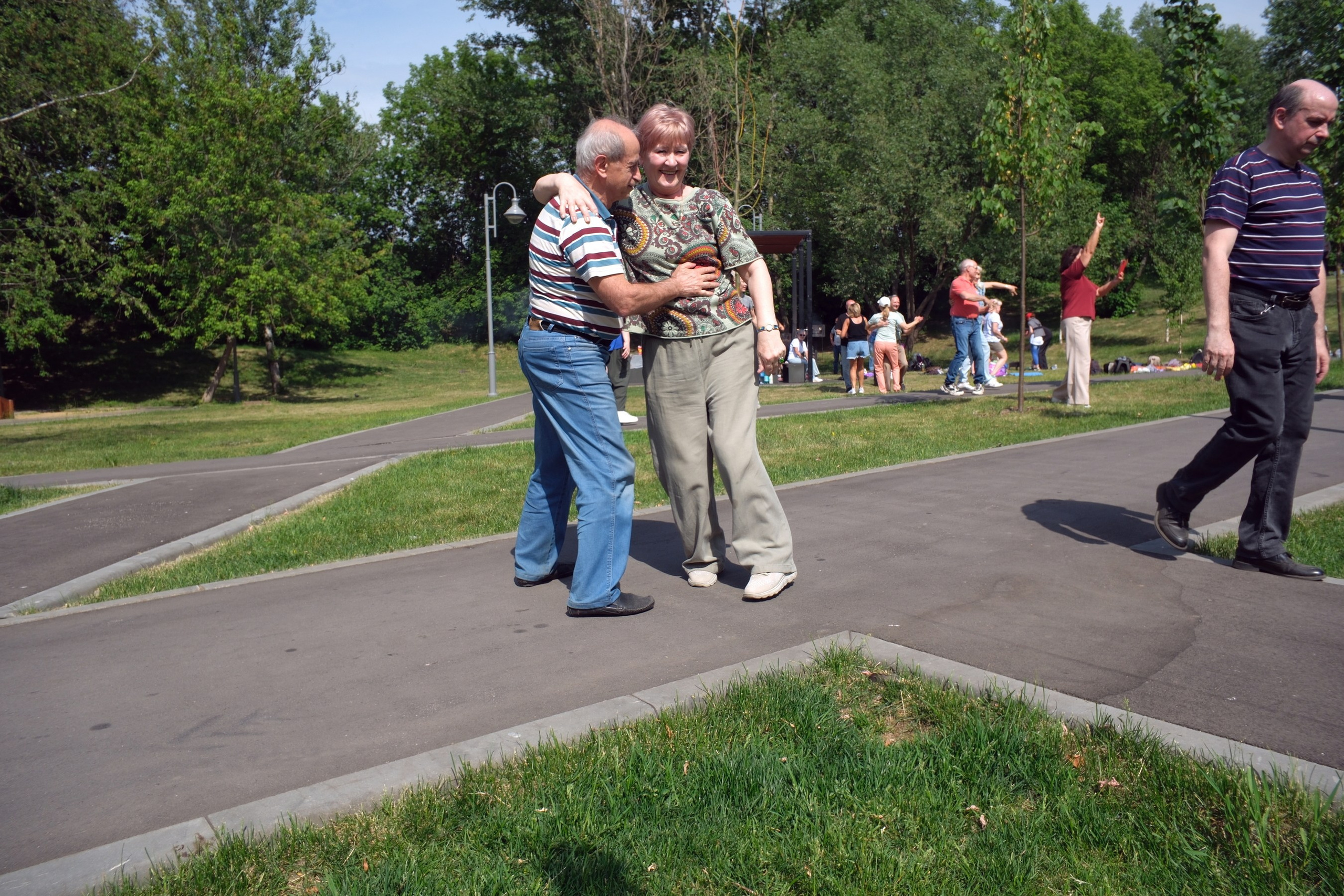 31.05.2025. Покровский парк. Активное долголетие. Улица, люди, жизнь…