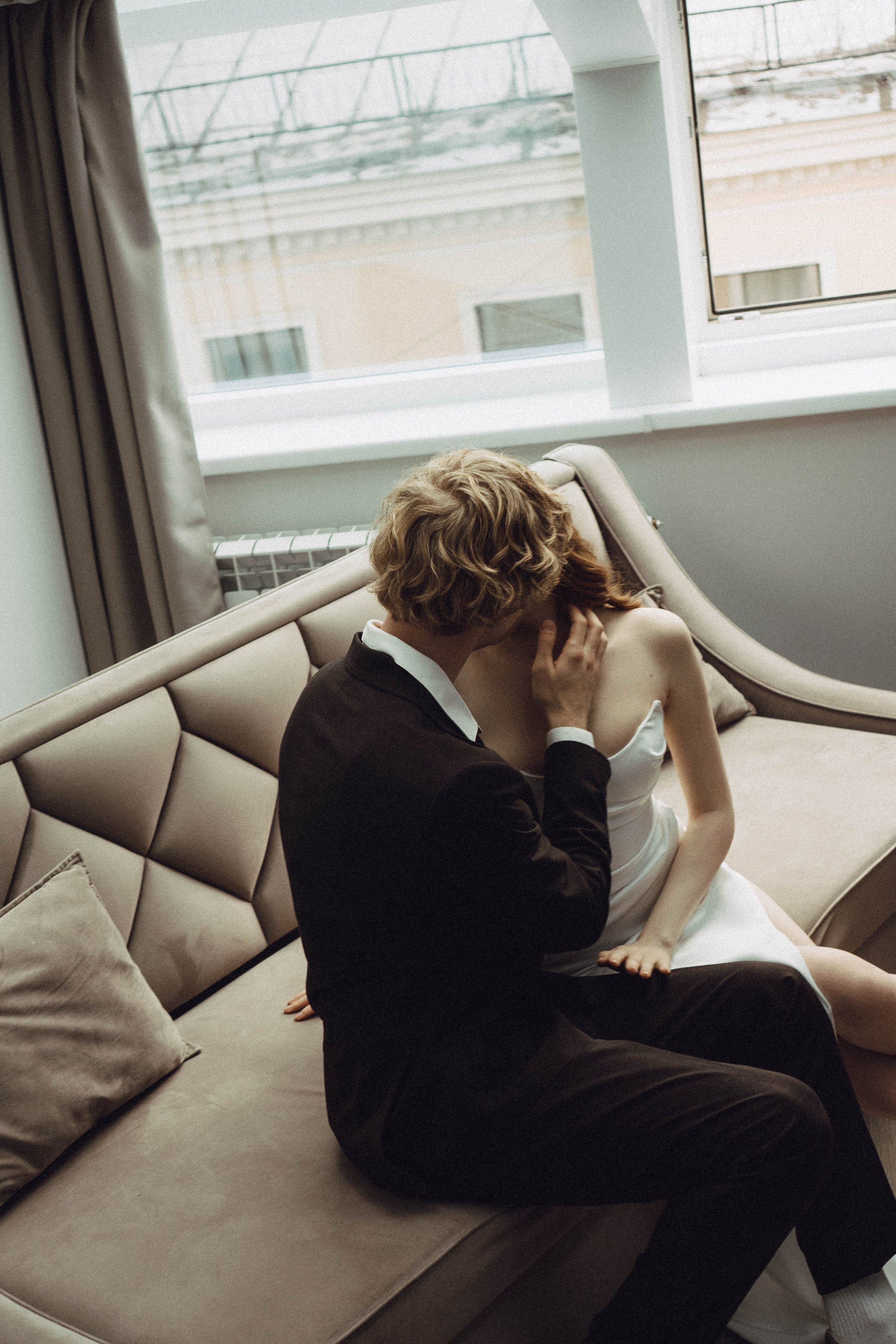 СВАДЕБНАЯ СЬЕМКА В ОТЕЛЕ. СБОРЫ ЖЕНИХА И НЕВЕСТЫ И ТАКЖЕ ТОР И ПОДГОТОВКА К ПРОГУЛКЕ. Профессиональный фотограф, Санкт-Петербург — Виктория Богомолова