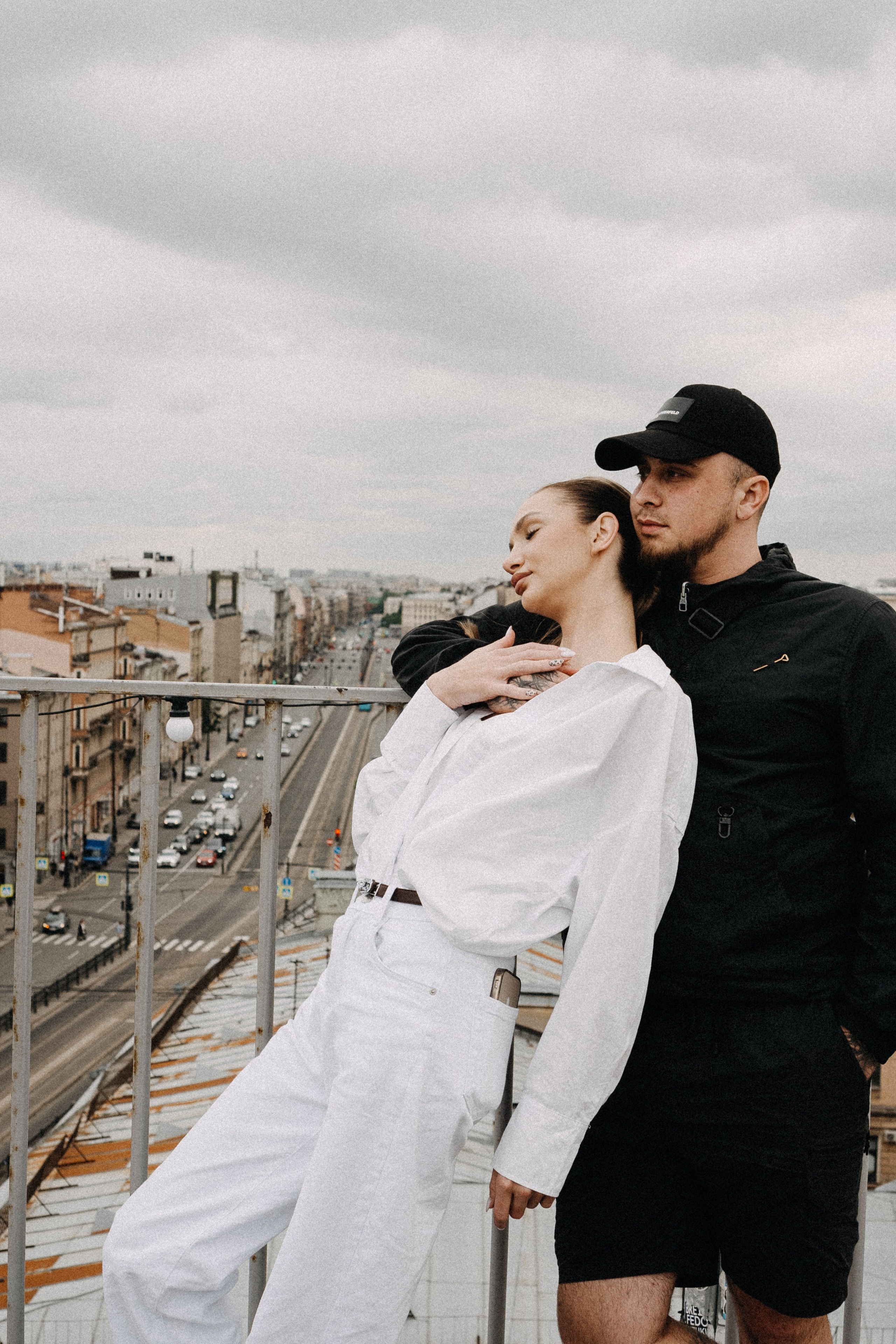 МЫ ГУЛЯЛИ ПРО КРЫШАМ ПИТЕРА. Профессиональный фотограф, Санкт-Петербург — Виктория Богомолова