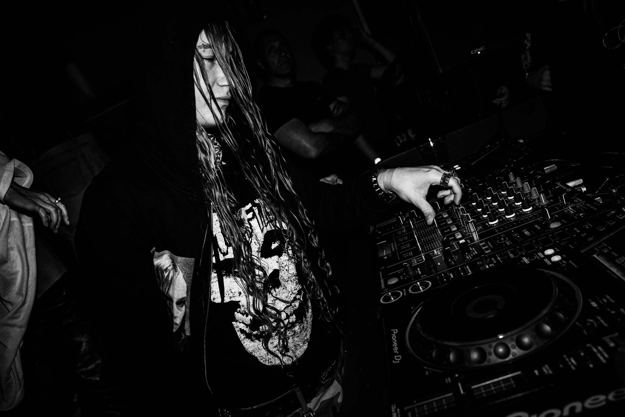 ПАНКУША & FRIENDS 24.07.2026. Коммерческий и художественный фотограф и видеограф в Москве Арсений Тургенев