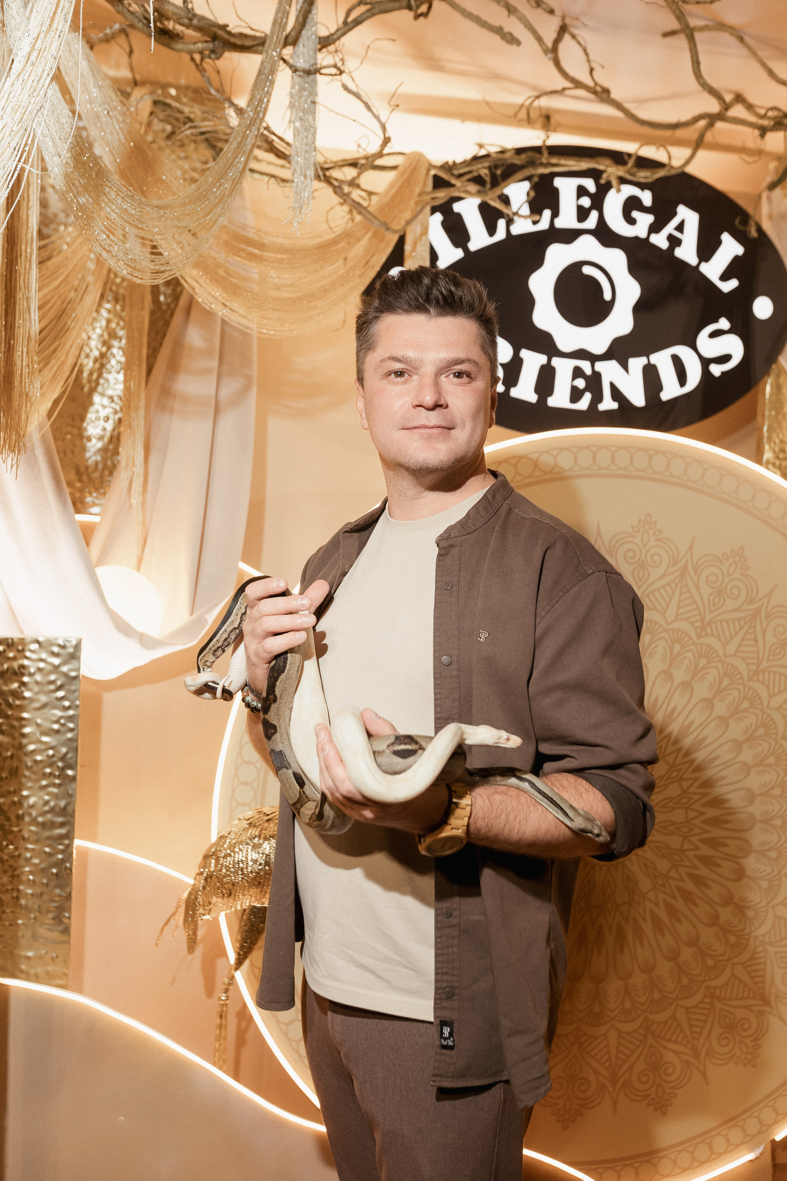 ILLEGAL FRIENDS — MIRAGE [PART I]. СВОИ. ФОТООТЧЕТЫ-СОБЫТИЯ-МЕСТА