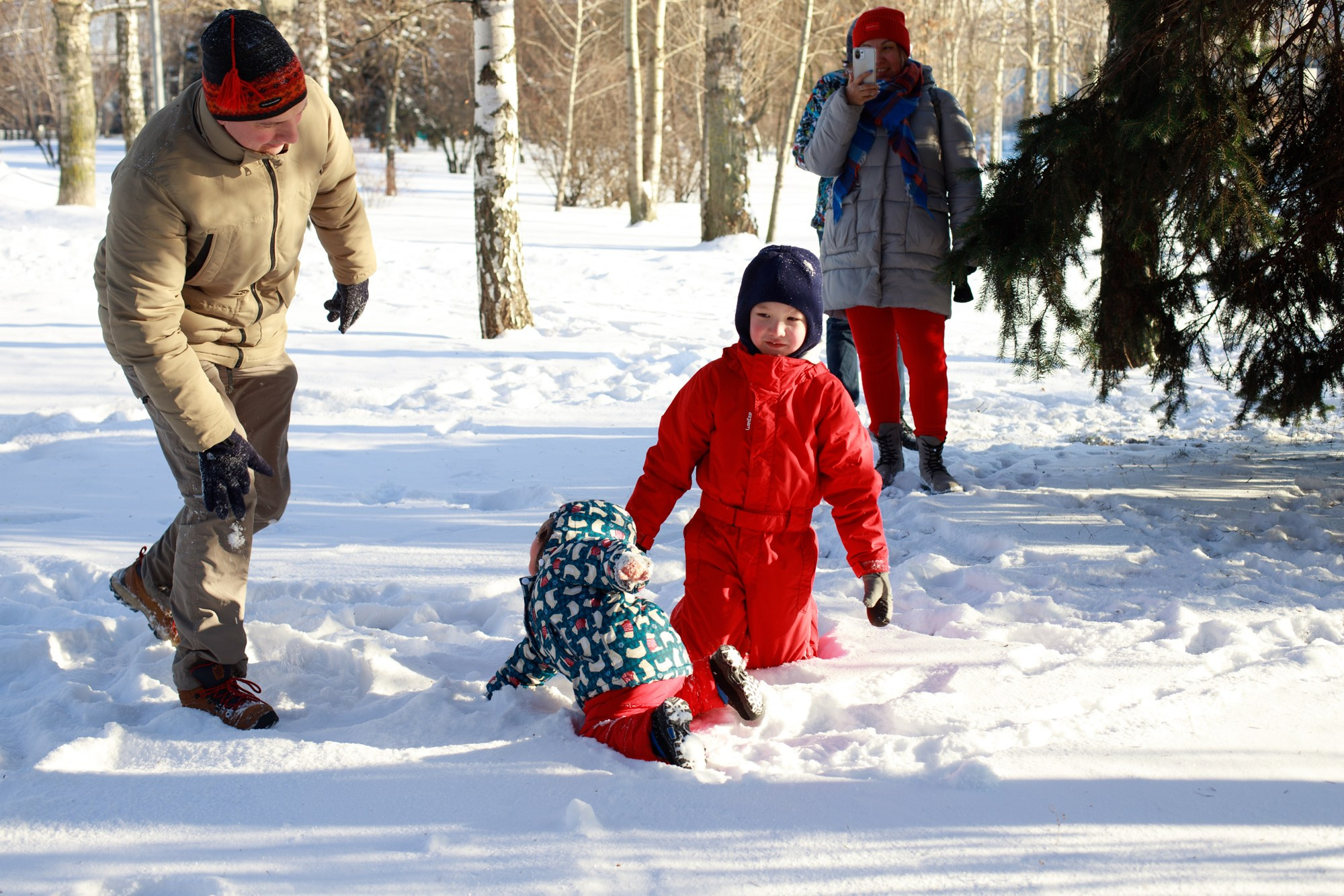 Фотопрогулки семьи Мадины. Необычные портретные фотосессии под ключ в Москве