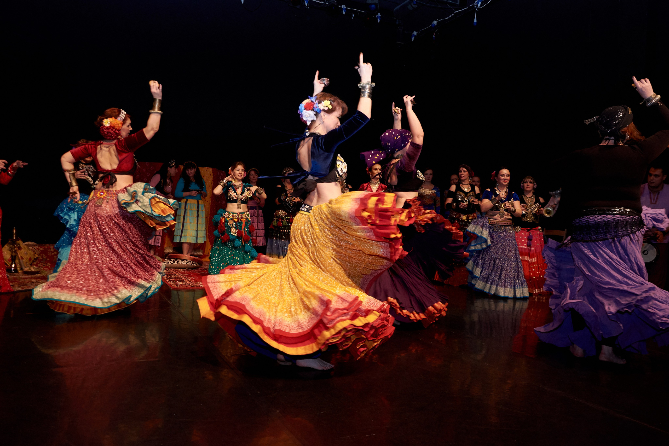 Город танцующего народа. Ольга Чёкотова (Фотограф Кострома)