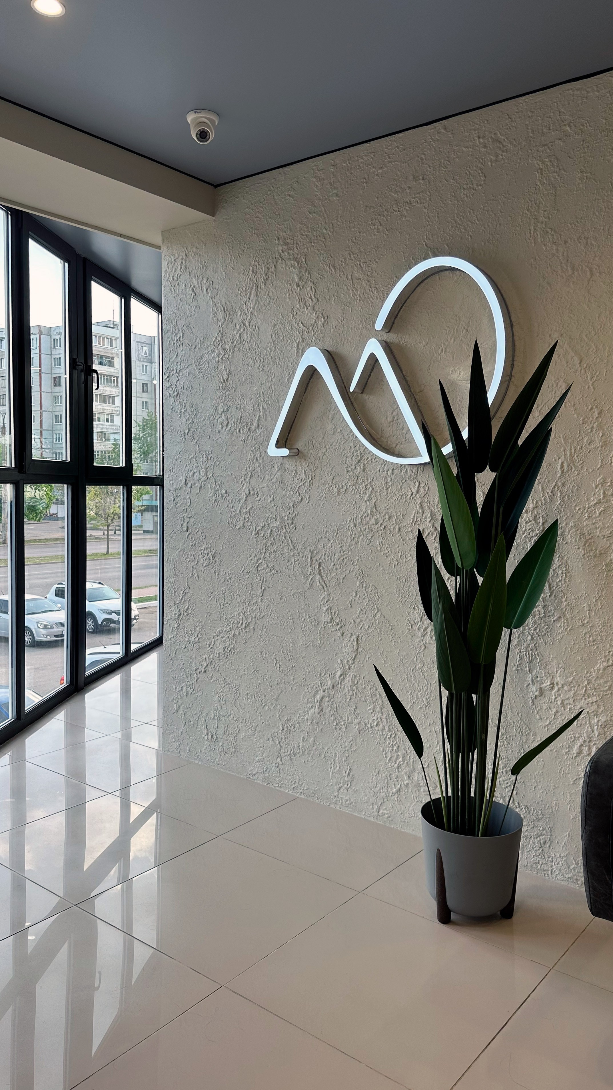 Hair boutique Meri Dzhanyan. SOLOMAKHINA| САЛОН ДЕКОРАТИВНЫХ ПОКРЫТИЙ|