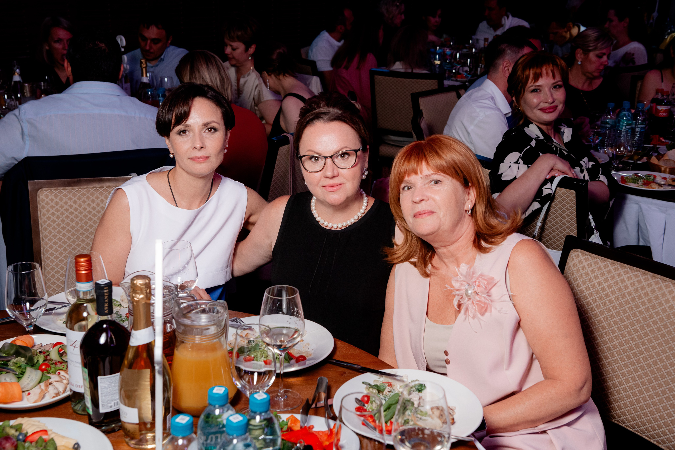 5 Лицей. Вручение и Банкет. Музкомедия и Сити Холл. Фотограф в Волгограде и Волжском Александр Горбань