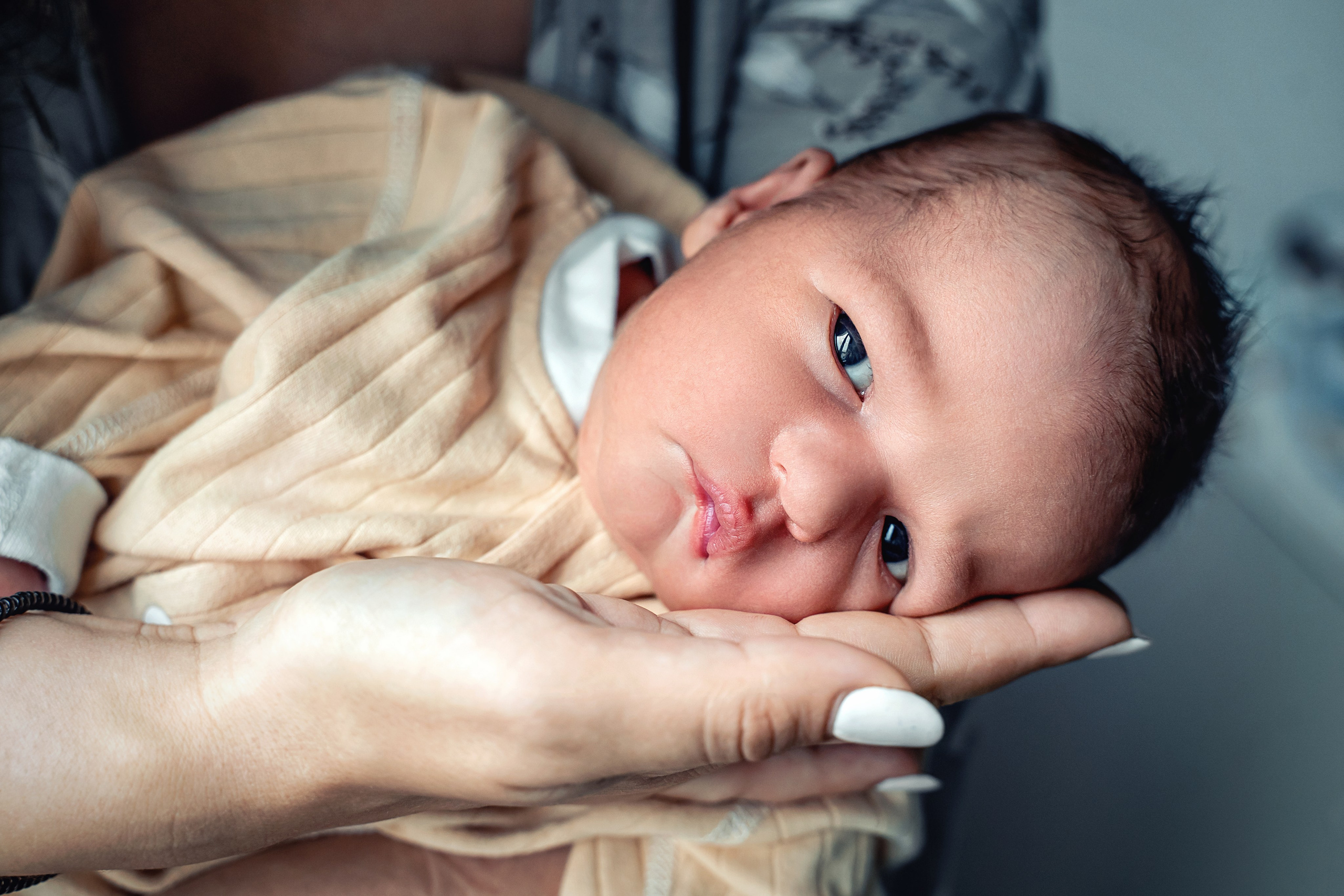 Выписка из роддома 29 им Н. Э. Баумана. Фотограф на выписку из роддома. Фотограф \ Видеограф на Крещение, Венчание Москва| Семейные съемки