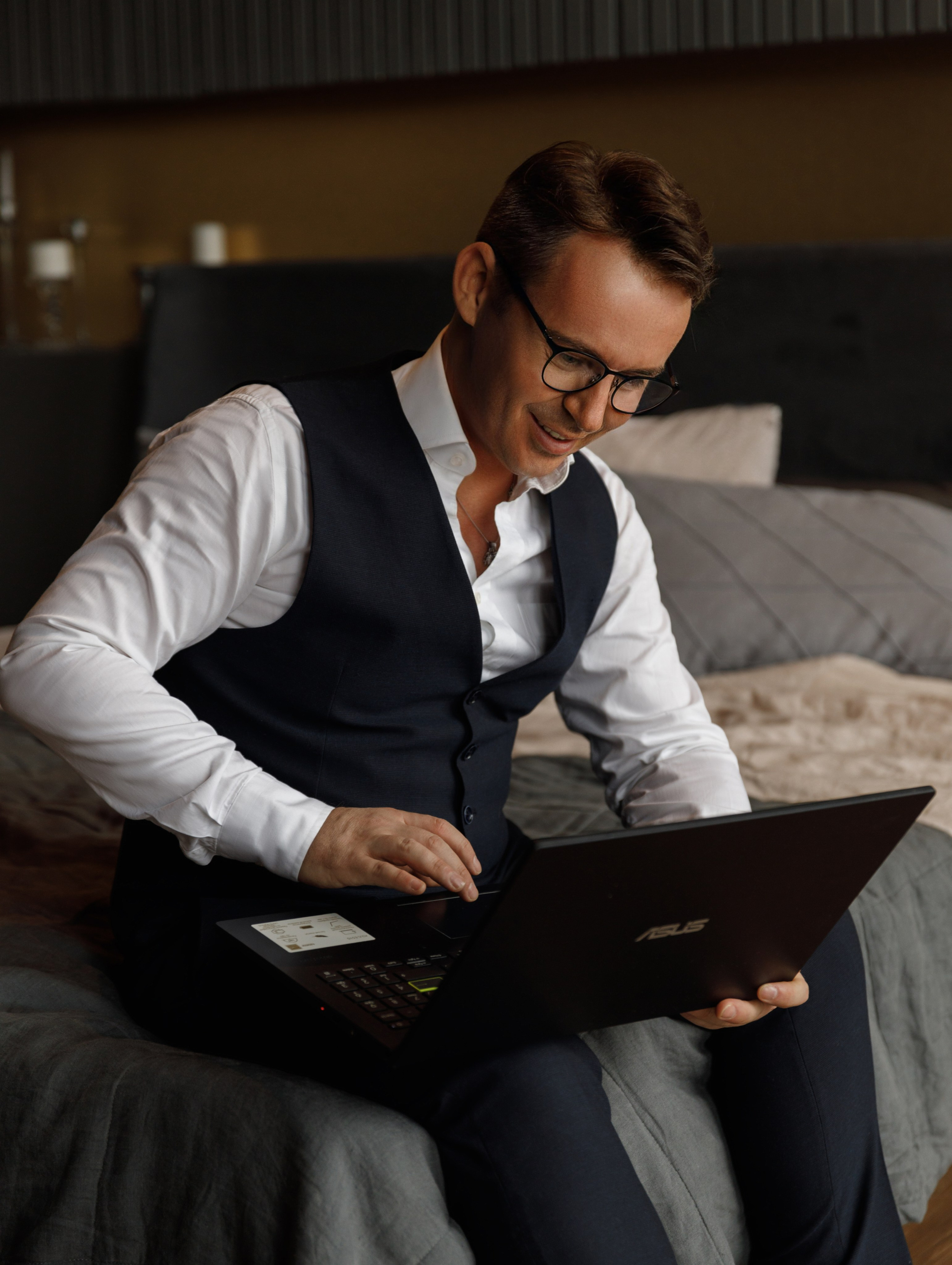 ALEXANDER. Фотограф для маркетплейсов в Москве Озерова Кристина