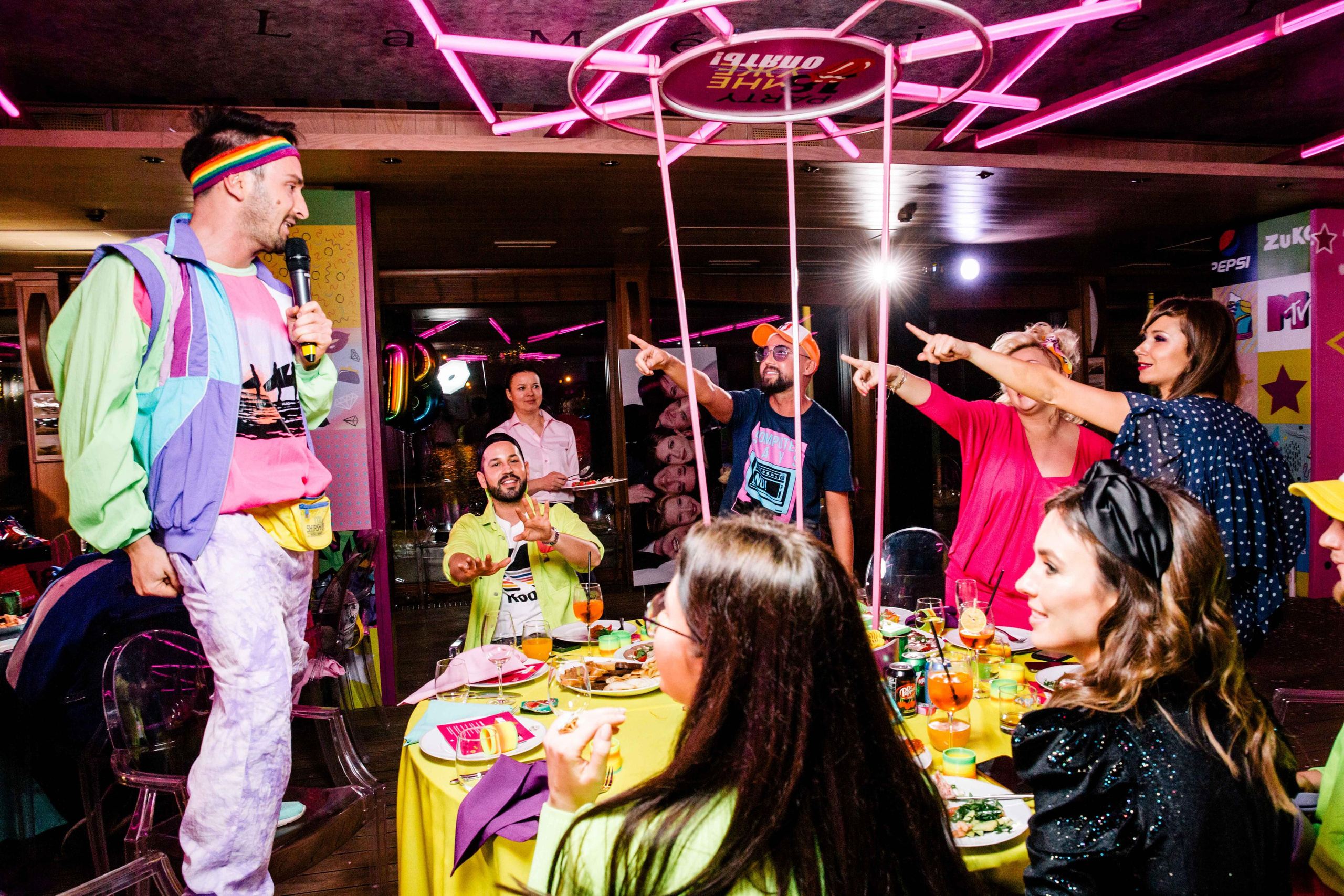 День рождение в стиле 90х. Александр Чернин. Семейный и событийный фотограф