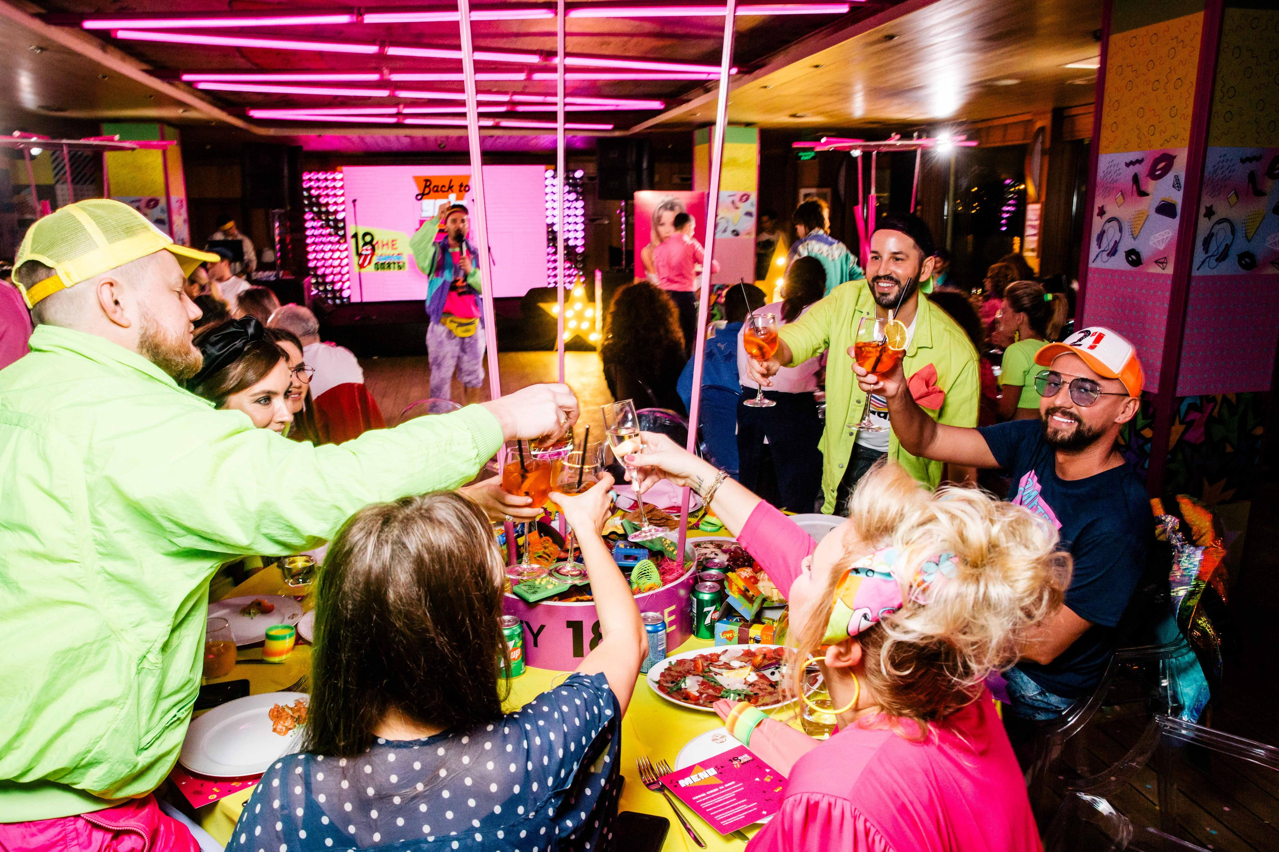 День рождение в стиле 90х. Александр Чернин. Семейный и событийный фотограф