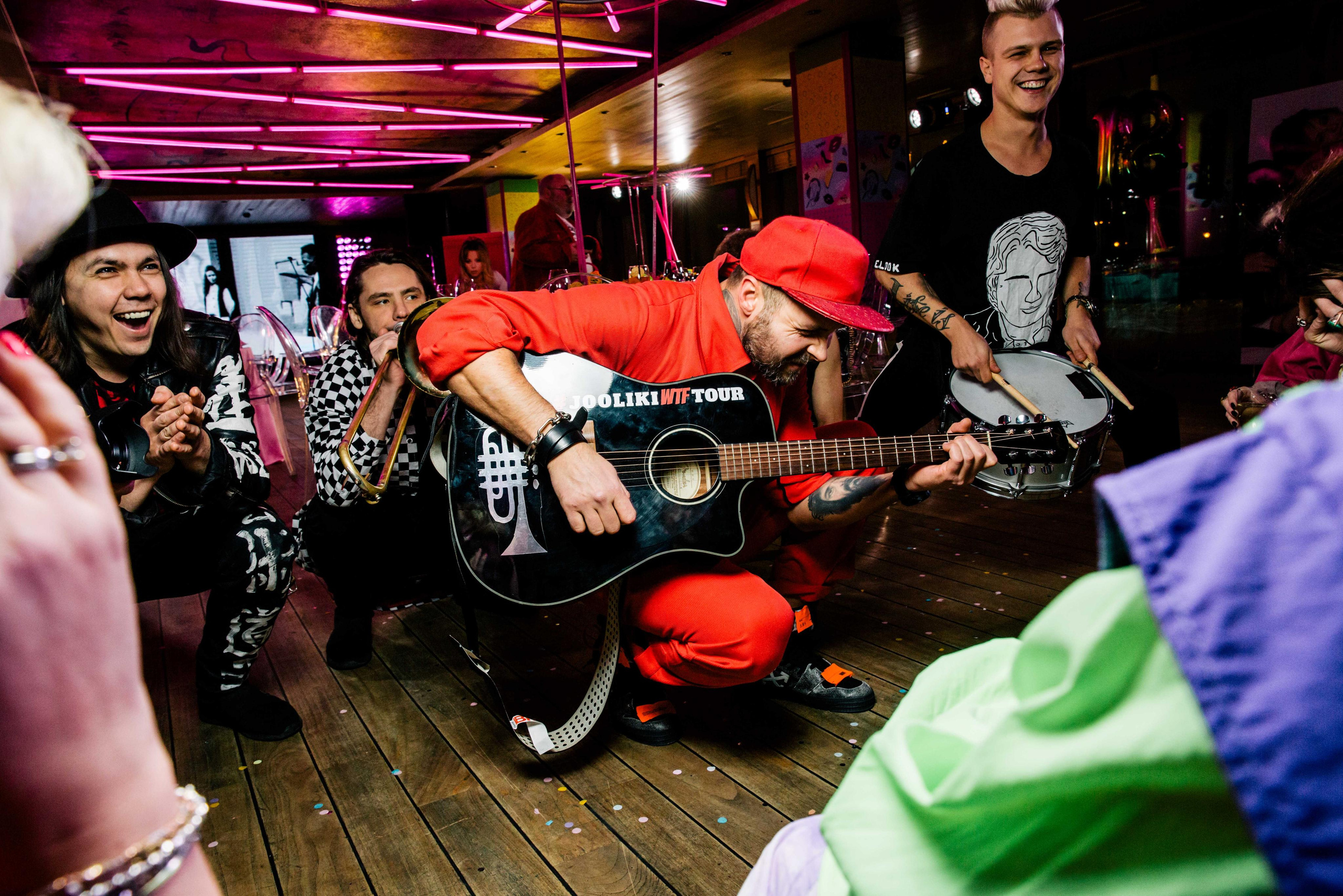 День рождение в стиле 90х. Александр Чернин. Семейный и событийный фотограф