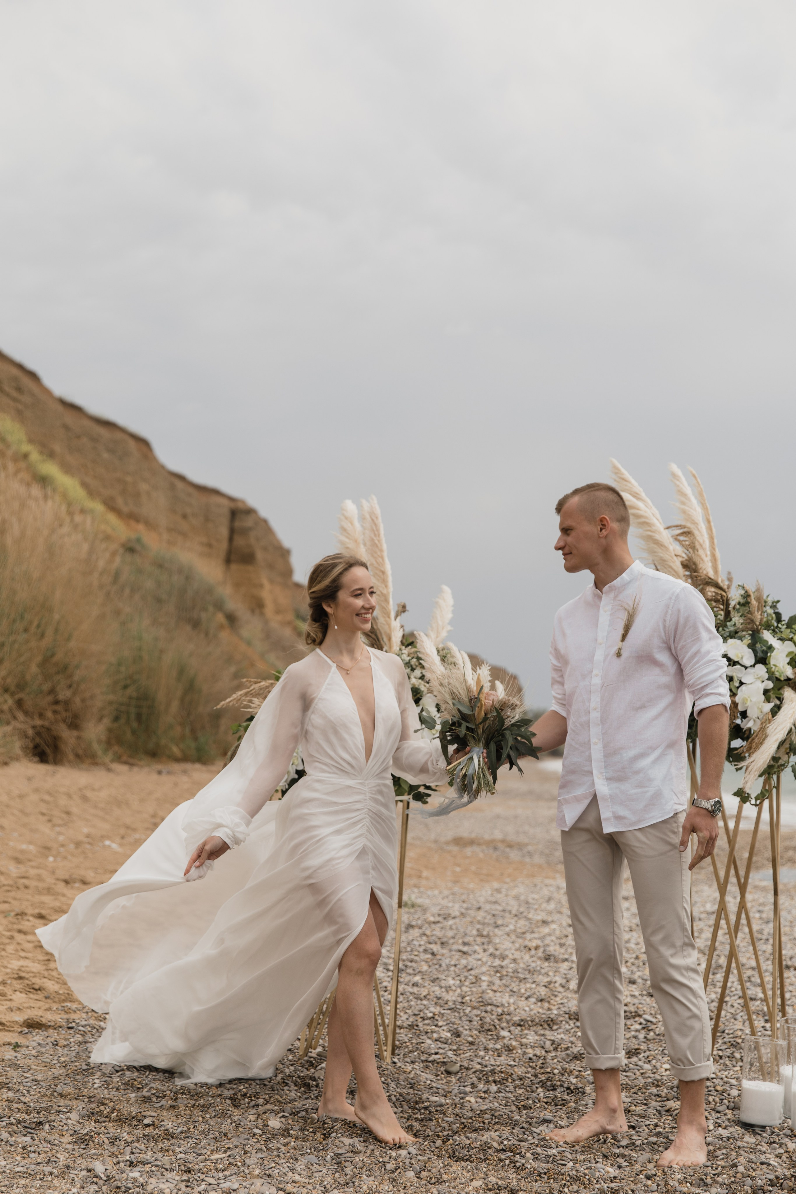 На берегу моря…. СВАДЕБНЫЙ ФОТОГРАФ В КРЫМУ И СЕВАСТОПОЛЕ