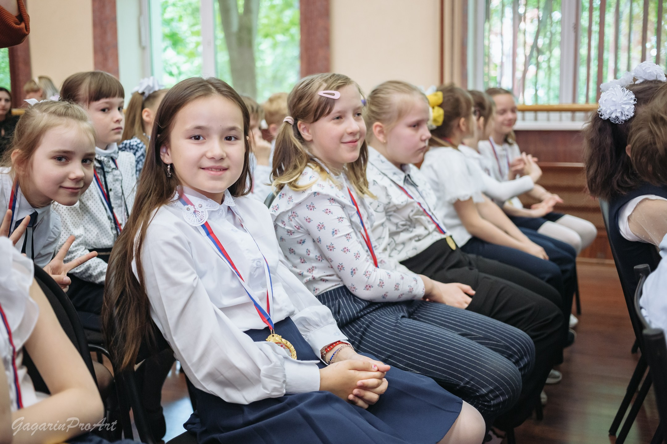 Репортаж в школе на выпускной. Фотограф на выпускной. GagarinProArt