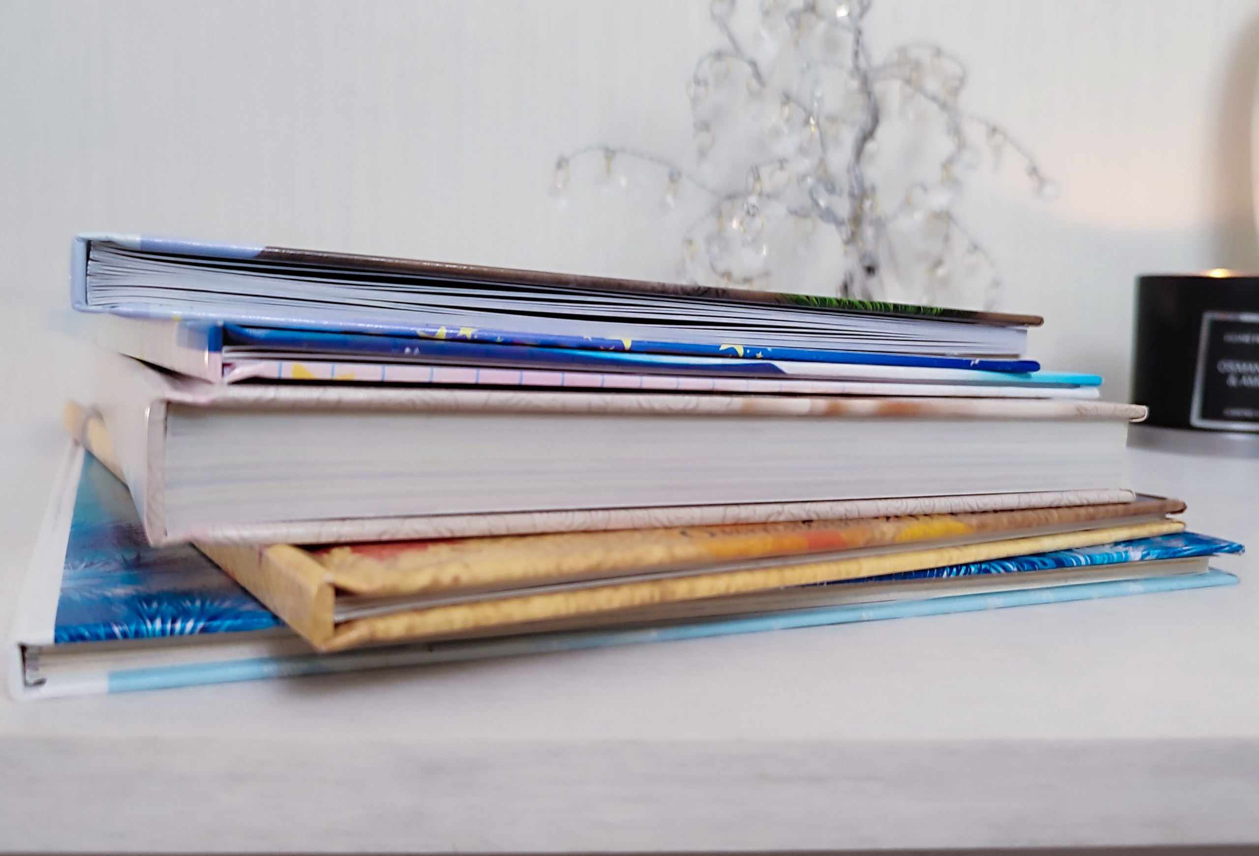 Книги ЛАЙТ (Глянцевые плотные страницы;) форматы — 21×30, 20×20 от 10 до 30 разв-тов. Фотограф Алина Лебедь