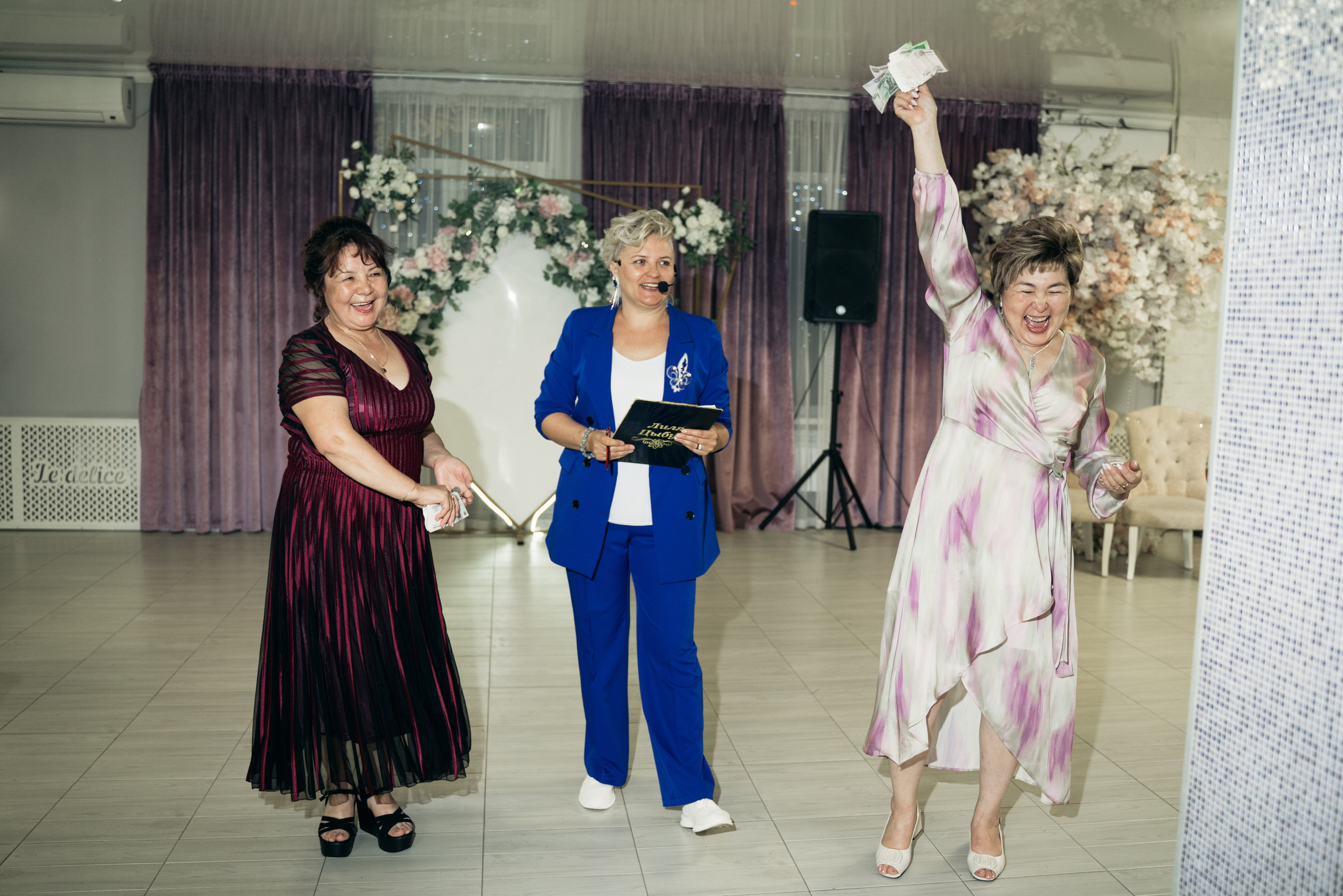 Ильнур и Динара. Свадебный день. Отбор. Кафе Ля делис. Семейный и свадебный фотограф Молодзяновская Елена