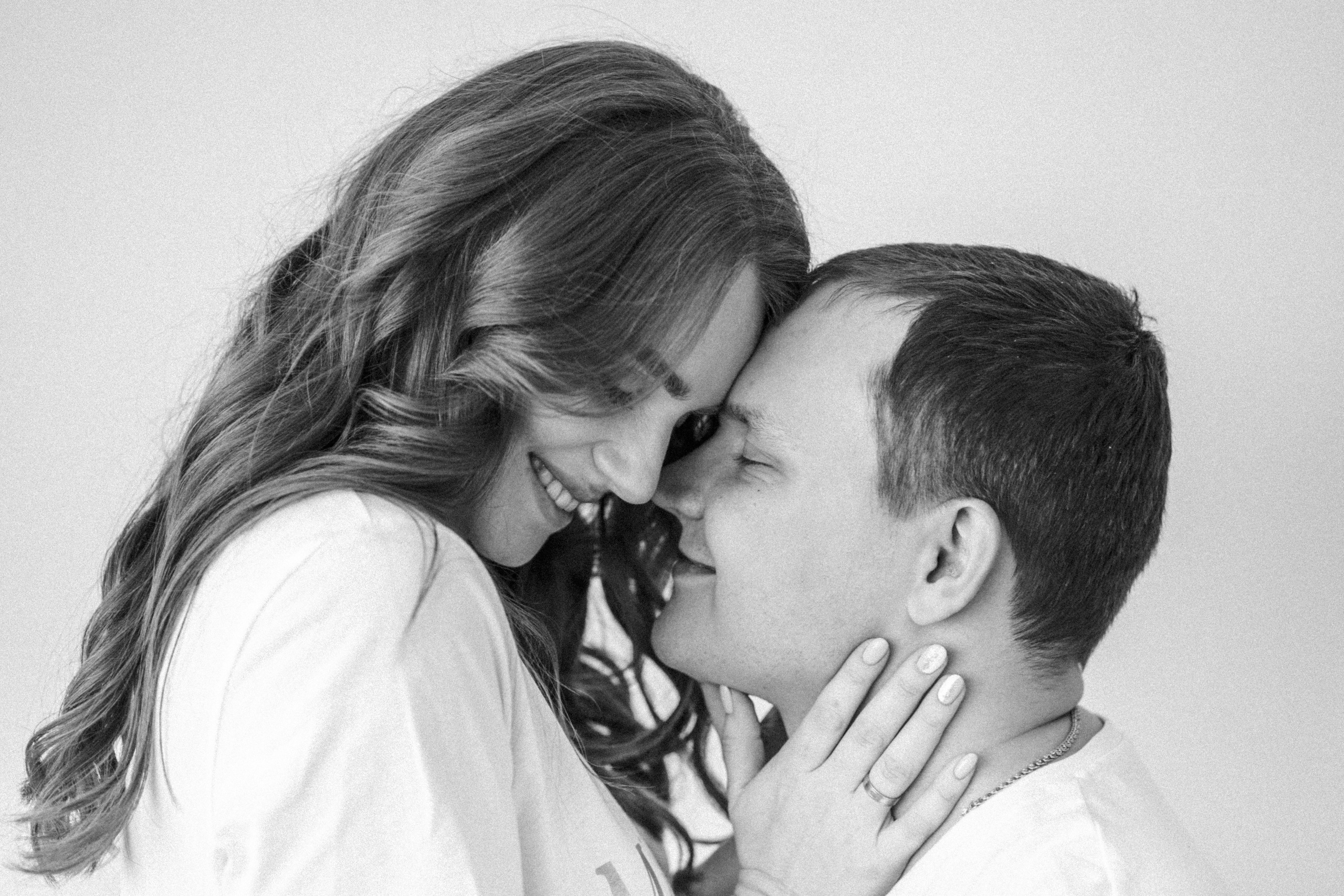 Семейная фотосессия в студии. Семейный фотограф, фотосессия беременности в Новосибирске Кристина Киб