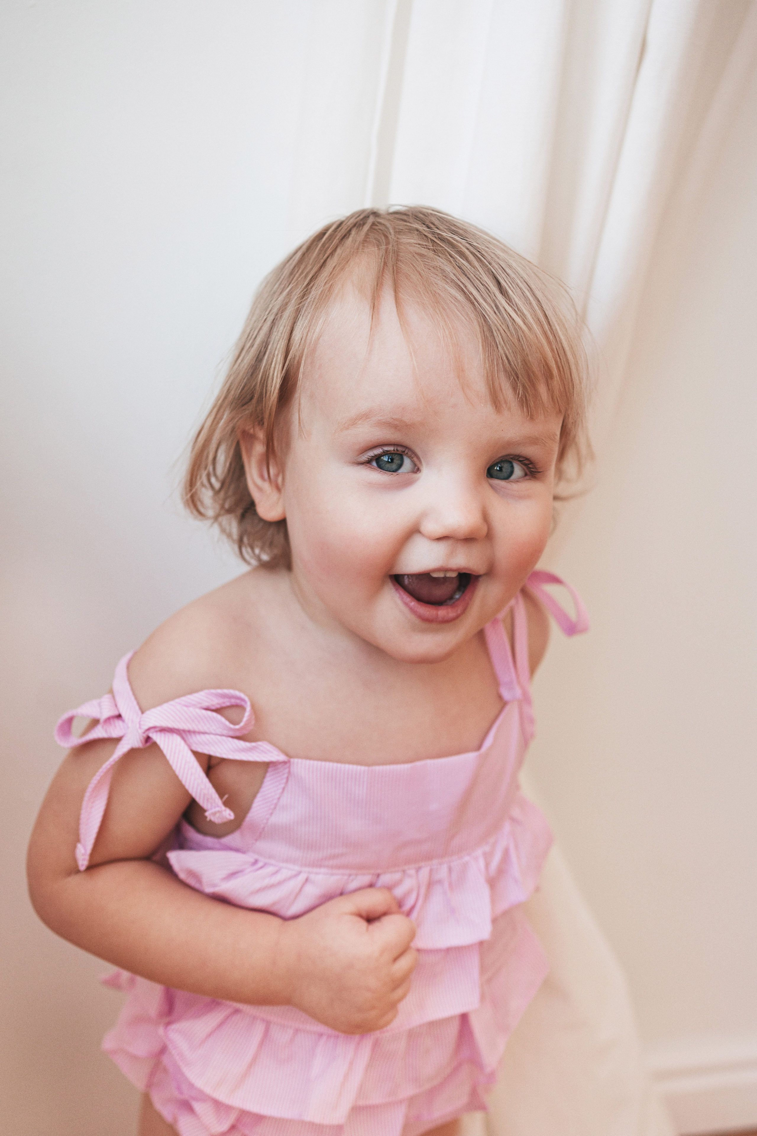 Семейная фотосессия в студии. Семейный фотограф, фотосессия беременности в Новосибирске Кристина Киб