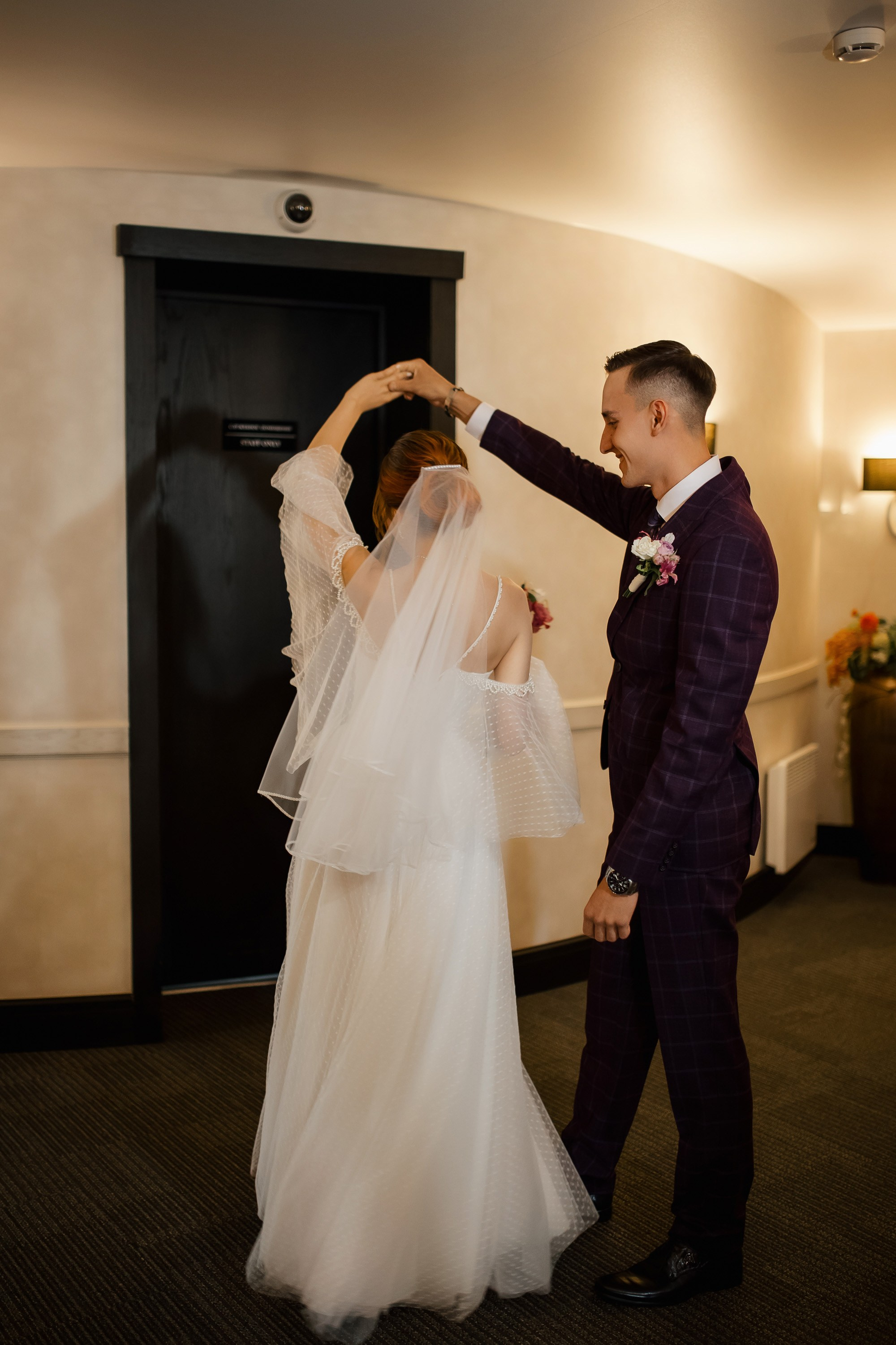 Ксения и Максим. Сборы Sopka. Прогулка по городу. Свадебный фотограф в Хабаровске