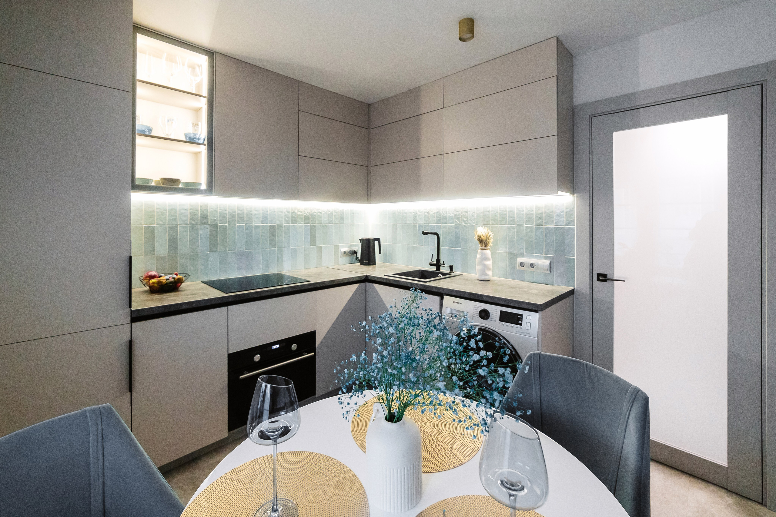 Комендантский. Дизайн интерьера квартир домов и общественных помещений, семейная студия Татьяна и Александр Бродюк в Санкт-Петербурге