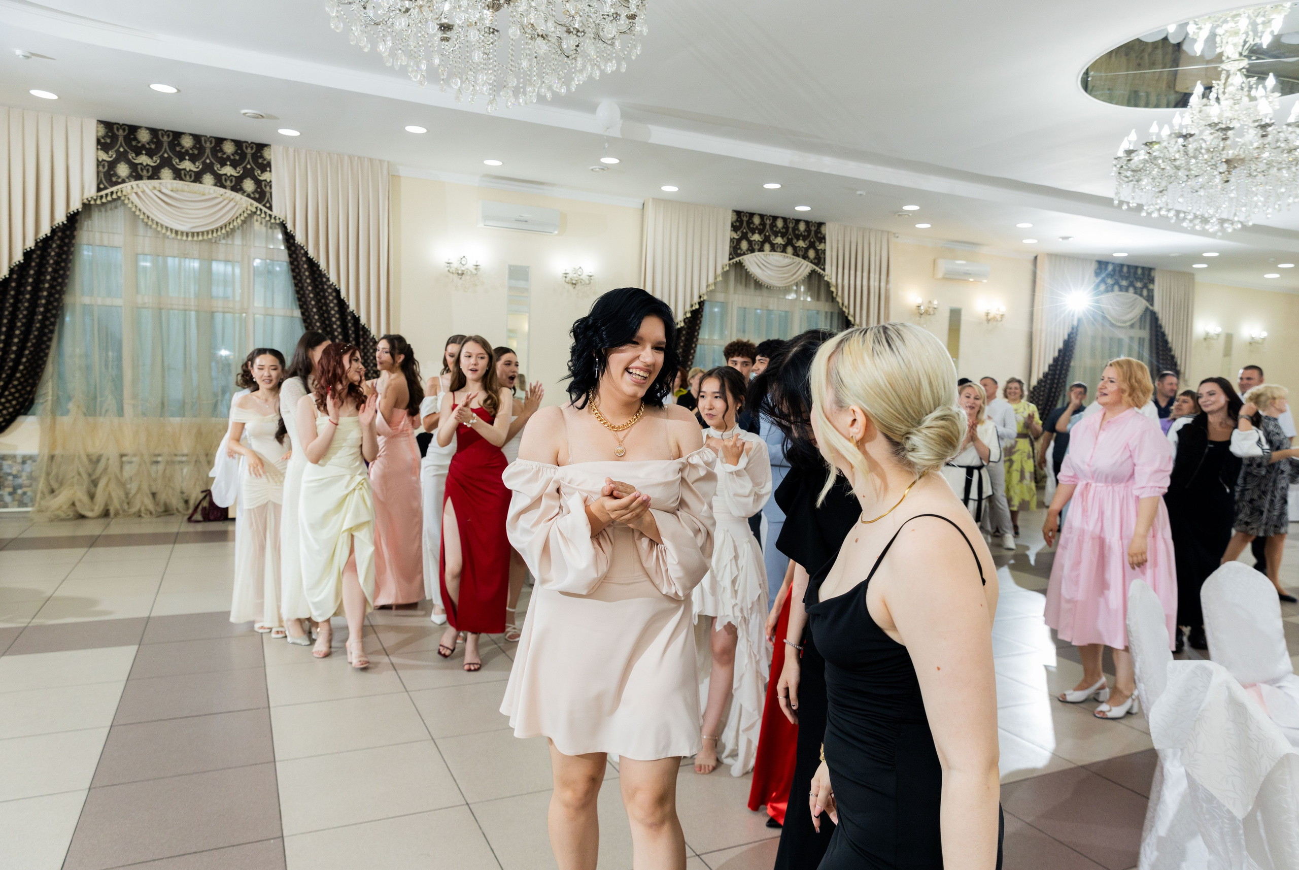 Школа № 10. Выпускной, 11 «А» класс