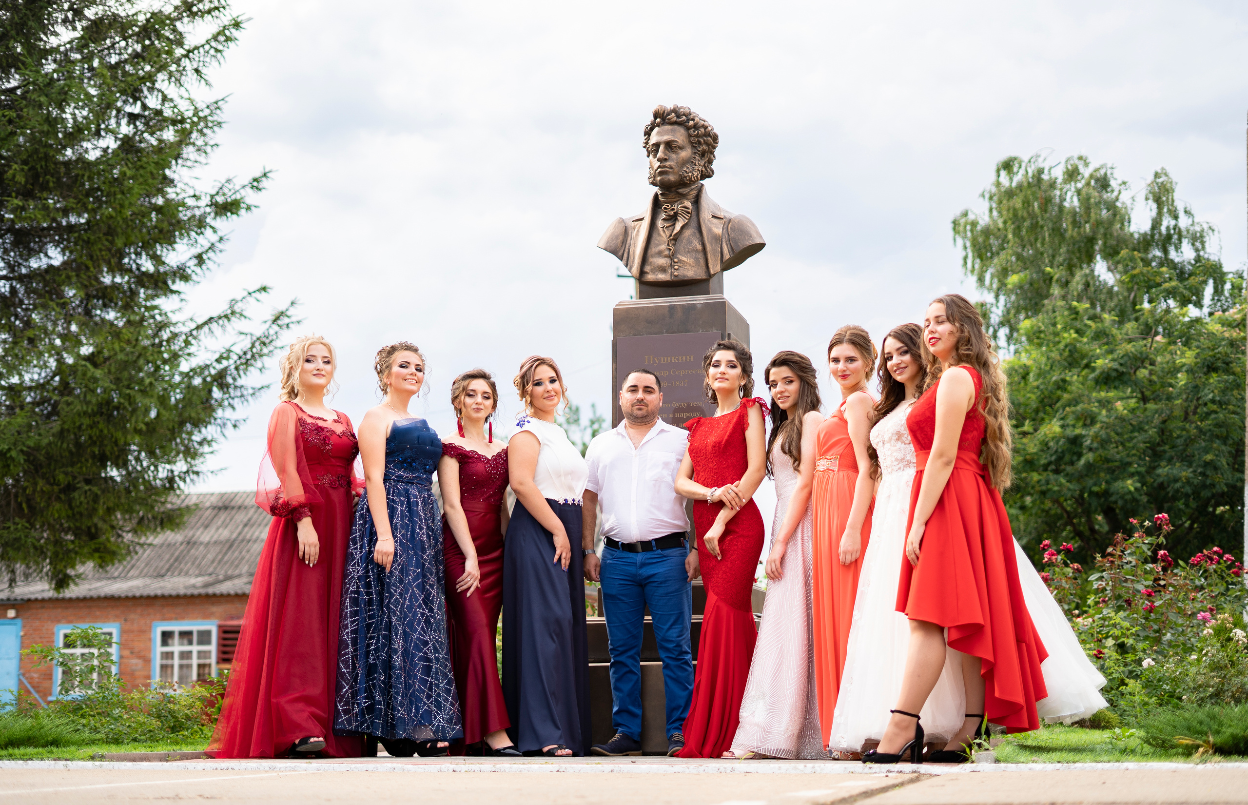 ВЫПУСКНОЙ БАЛ. Выпускные альбомы Edi ART