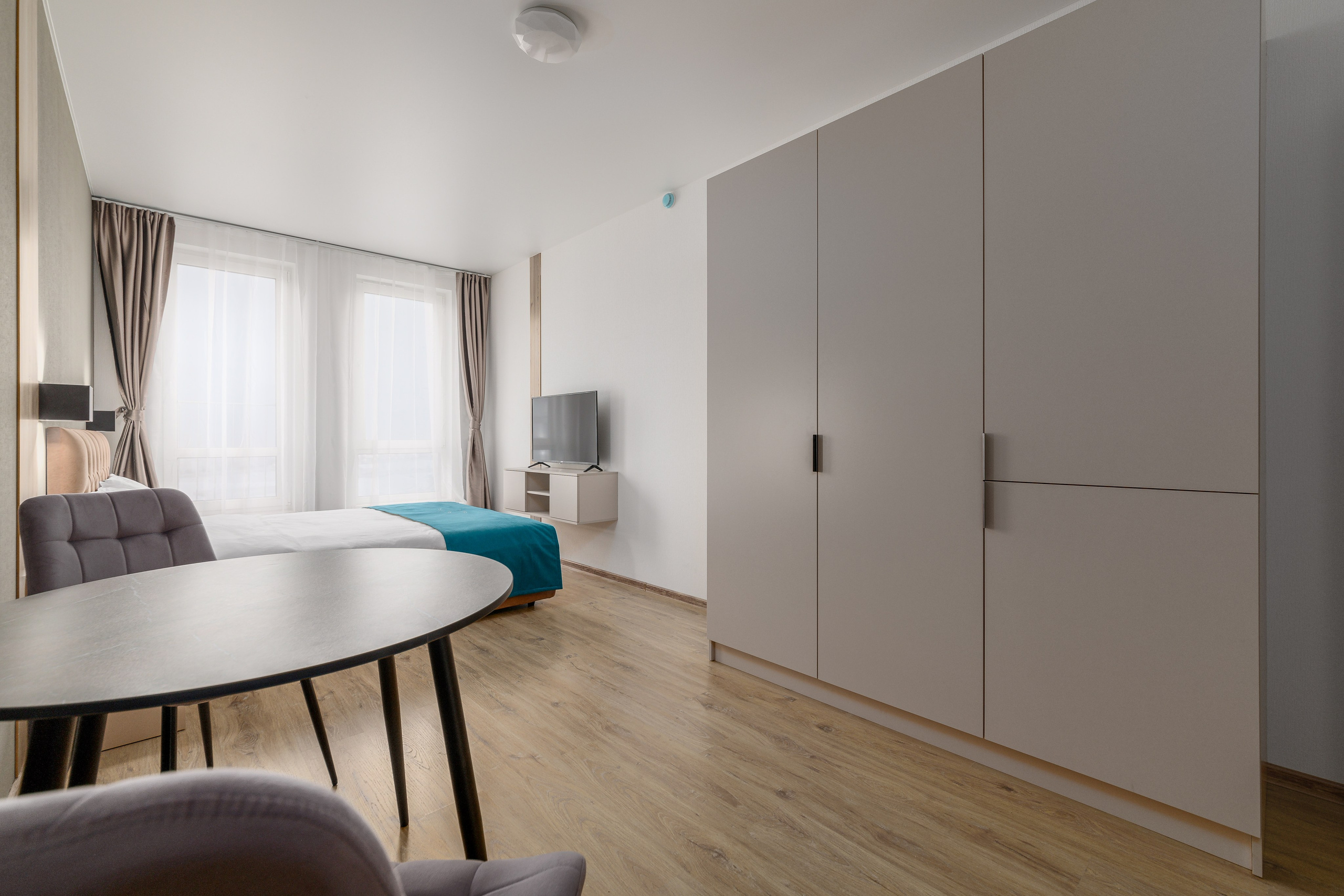 Студия, Варфоломеевская ул