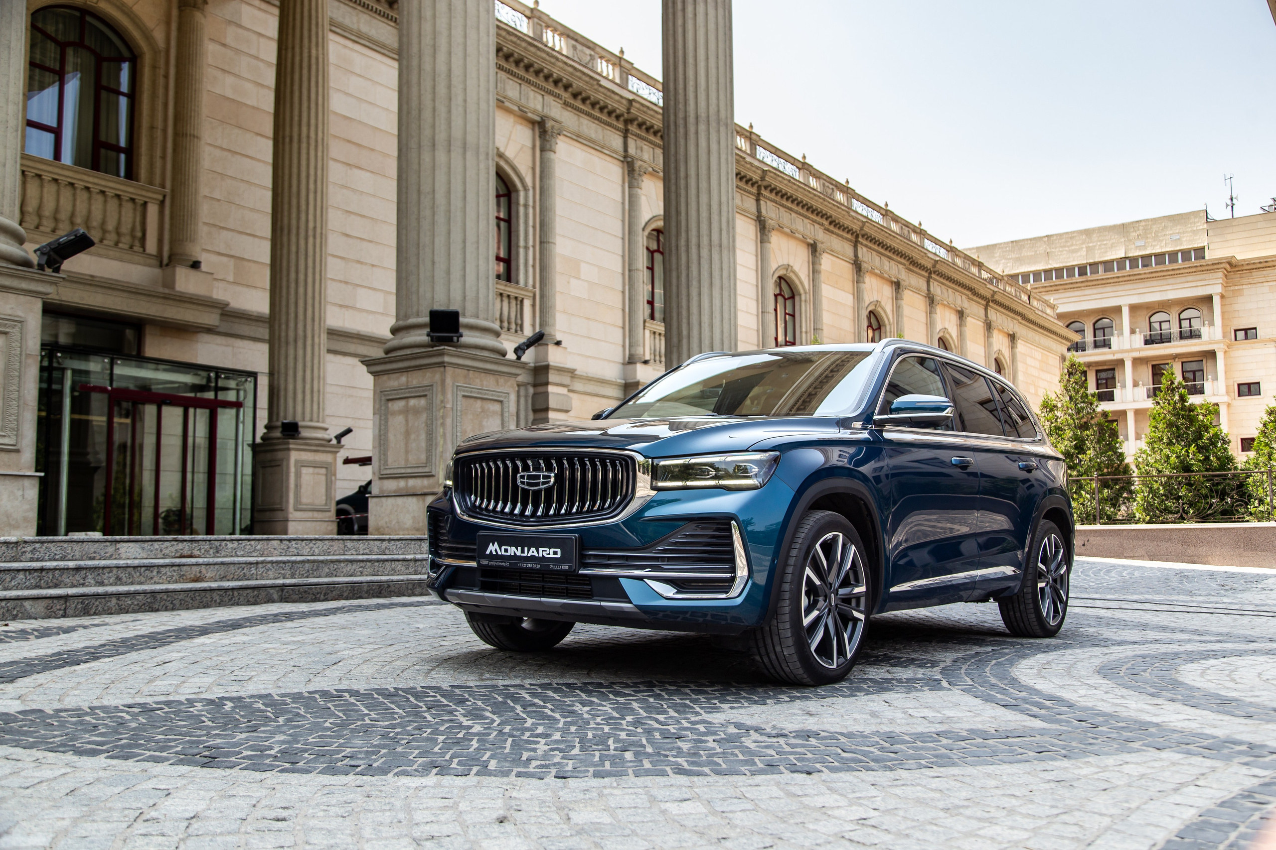 GEELY MONJARO. Рекламный и портретный фотограф в Алматы — Серекпаев Танирхан