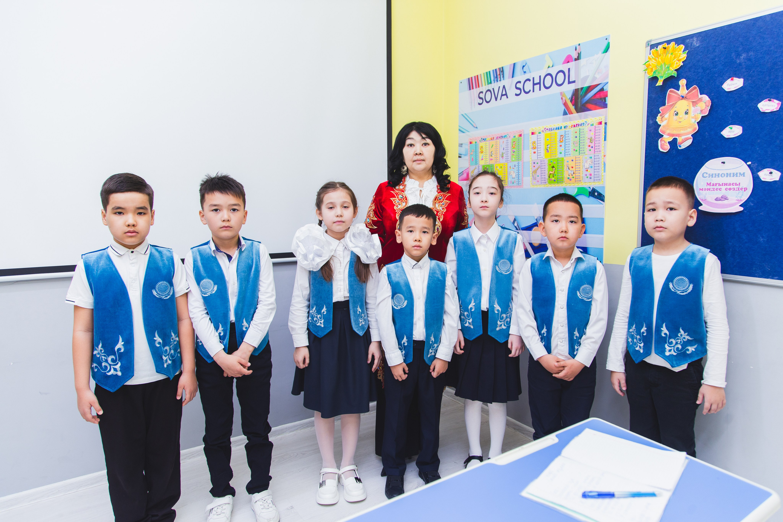 Sova School Атырау. Рекламный и портретный фотограф в Алматы — Серекпаев Танирхан