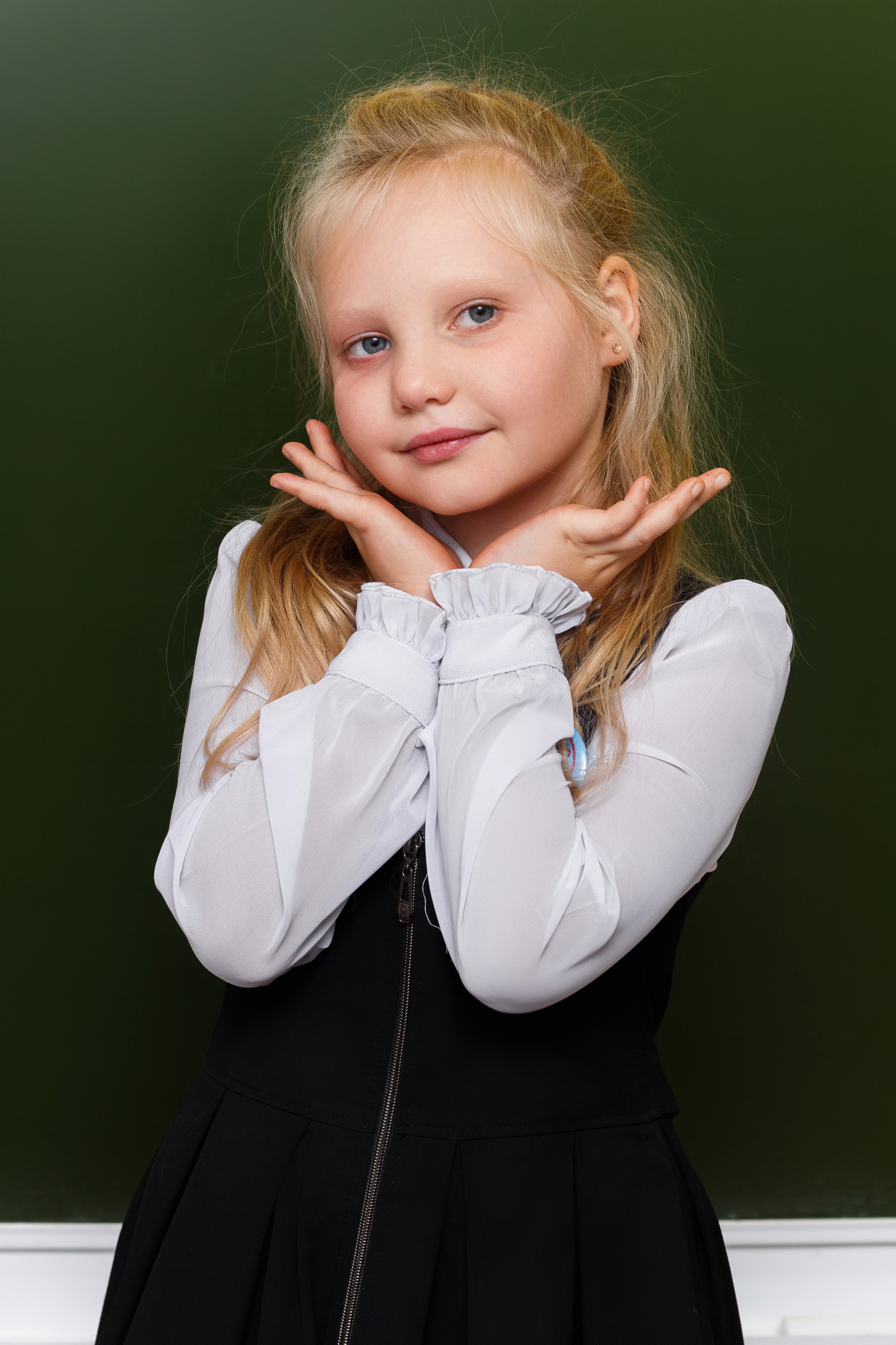 СЪЕМКА ПОРТРЕТОВ ПЕРВОКЛАССНИКОВ В КЛАССЕ. ТВОЙ АЛЬБОМ / ТВОИ ПРАВИЛА