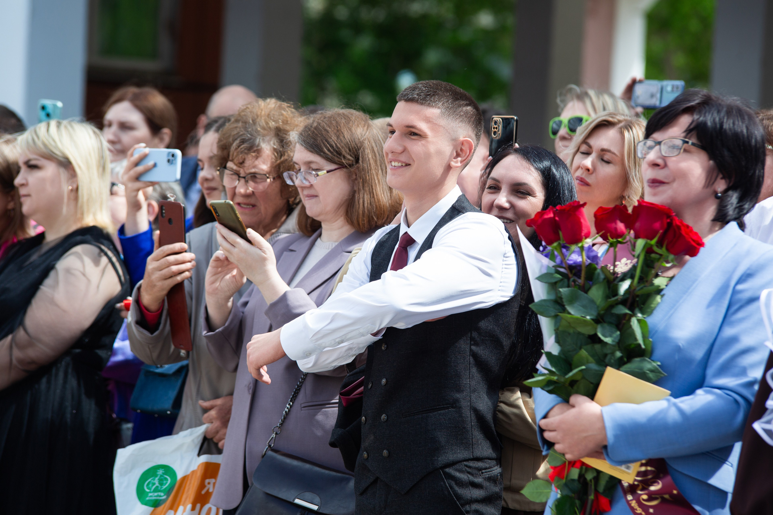 ПОСЛЕДНИЙ ЗВОНОК 2025 9 ШКОЛА. ТВОЙ АЛЬБОМ / ТВОИ ПРАВИЛА