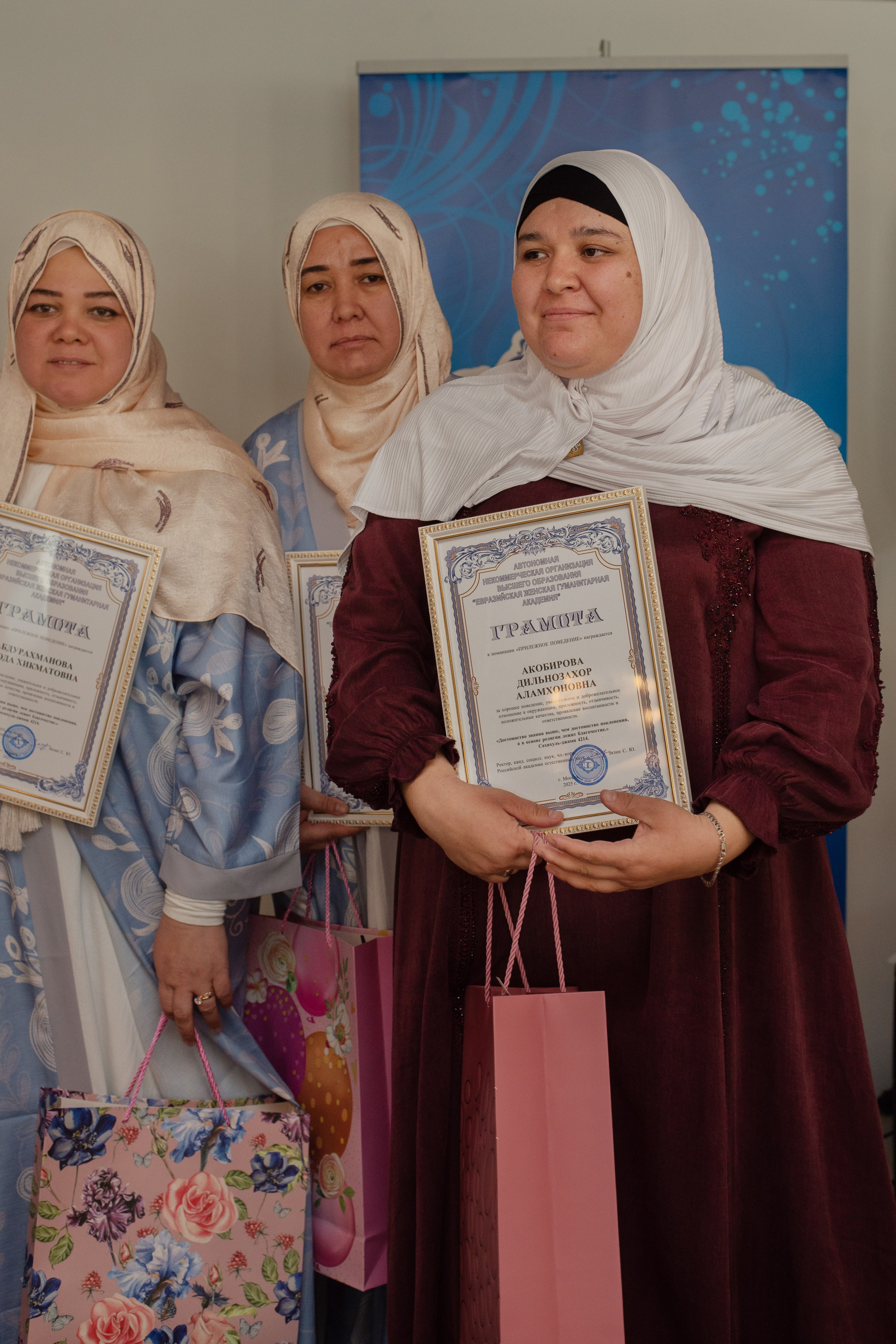 Выпускной в Евразийской женской гуманитарной академии. Лина Курочка — ваш фотограф