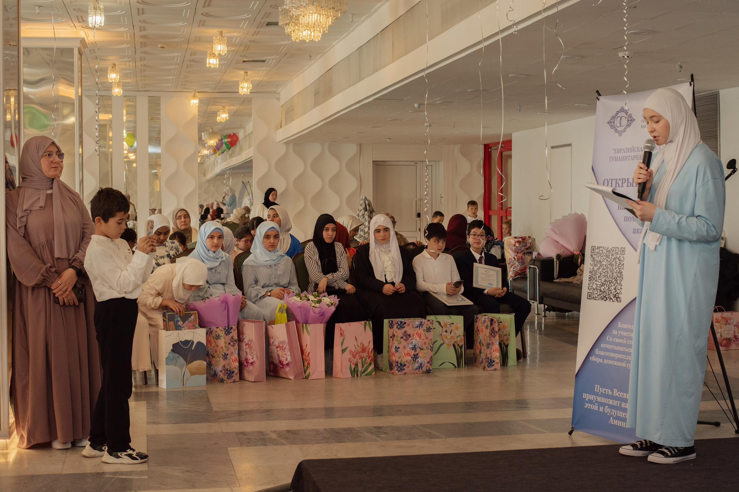 Выпускной в Евразийской женской гуманитарной академии. Лина Курочка — ваш фотограф