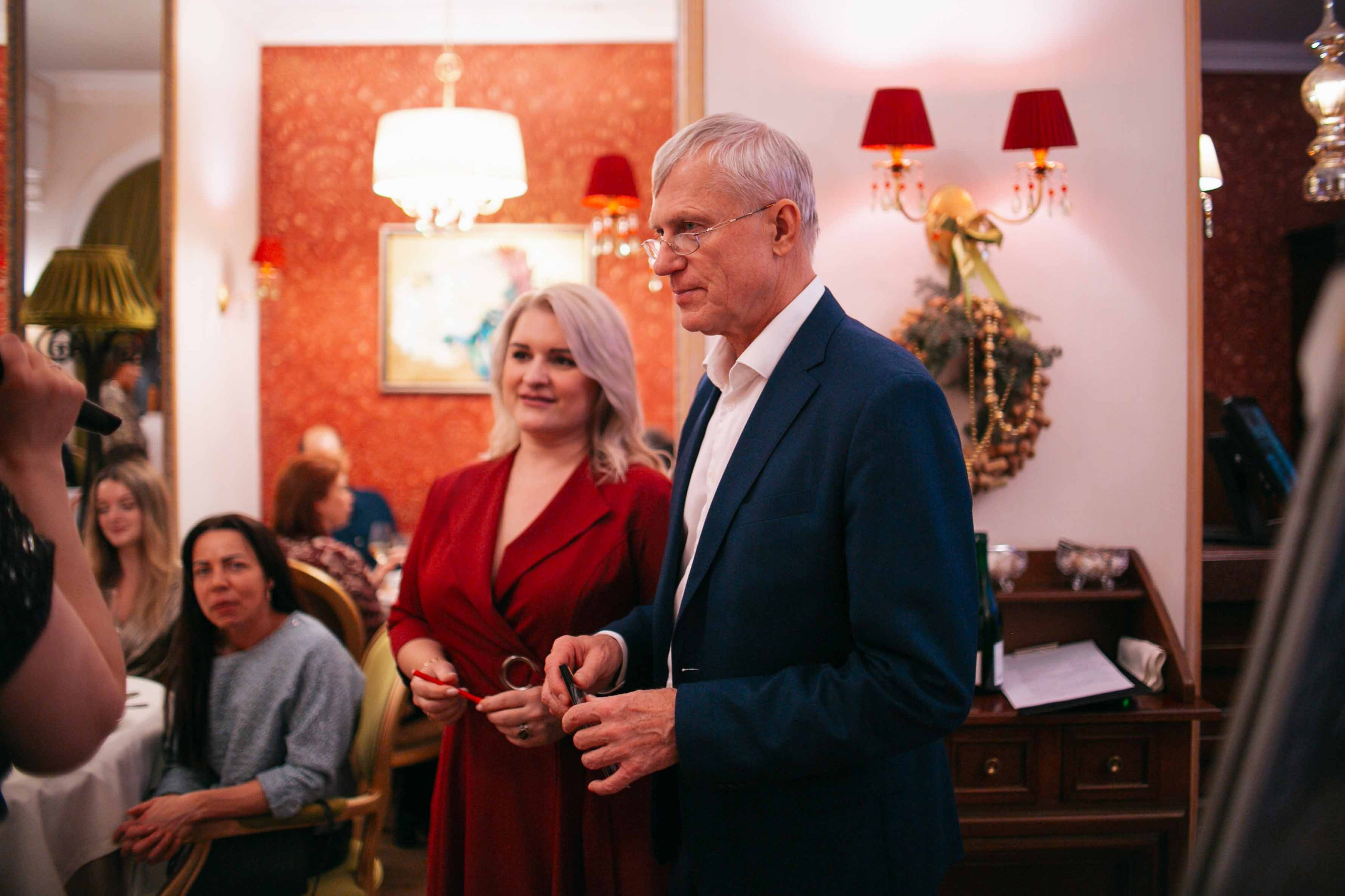 Вечер в «Дежавю». Ваш репортажный фотограф Артемий Антонов