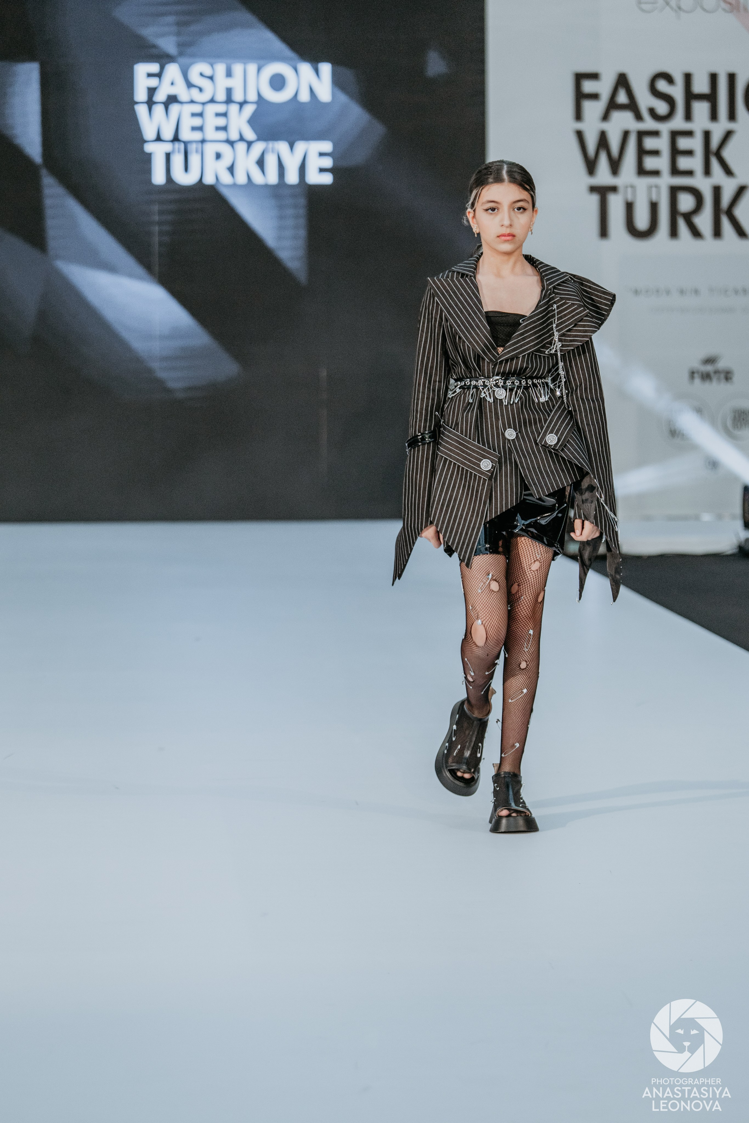Fashion Week Türkiye [spring, 2025]. Anastasia Leonowa