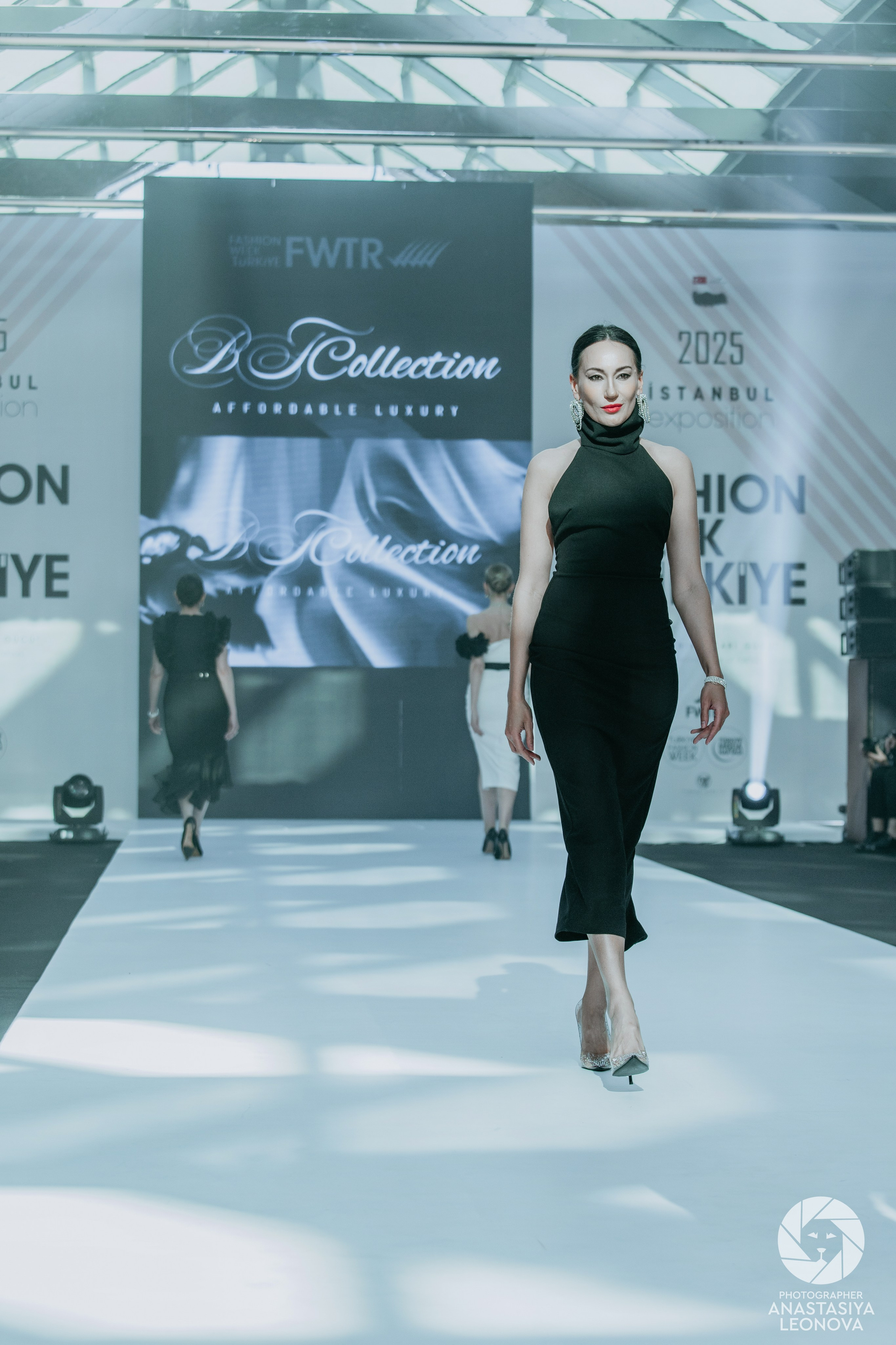 Fashion Week Türkiye [spring, 2025]. Anastasia Leonowa