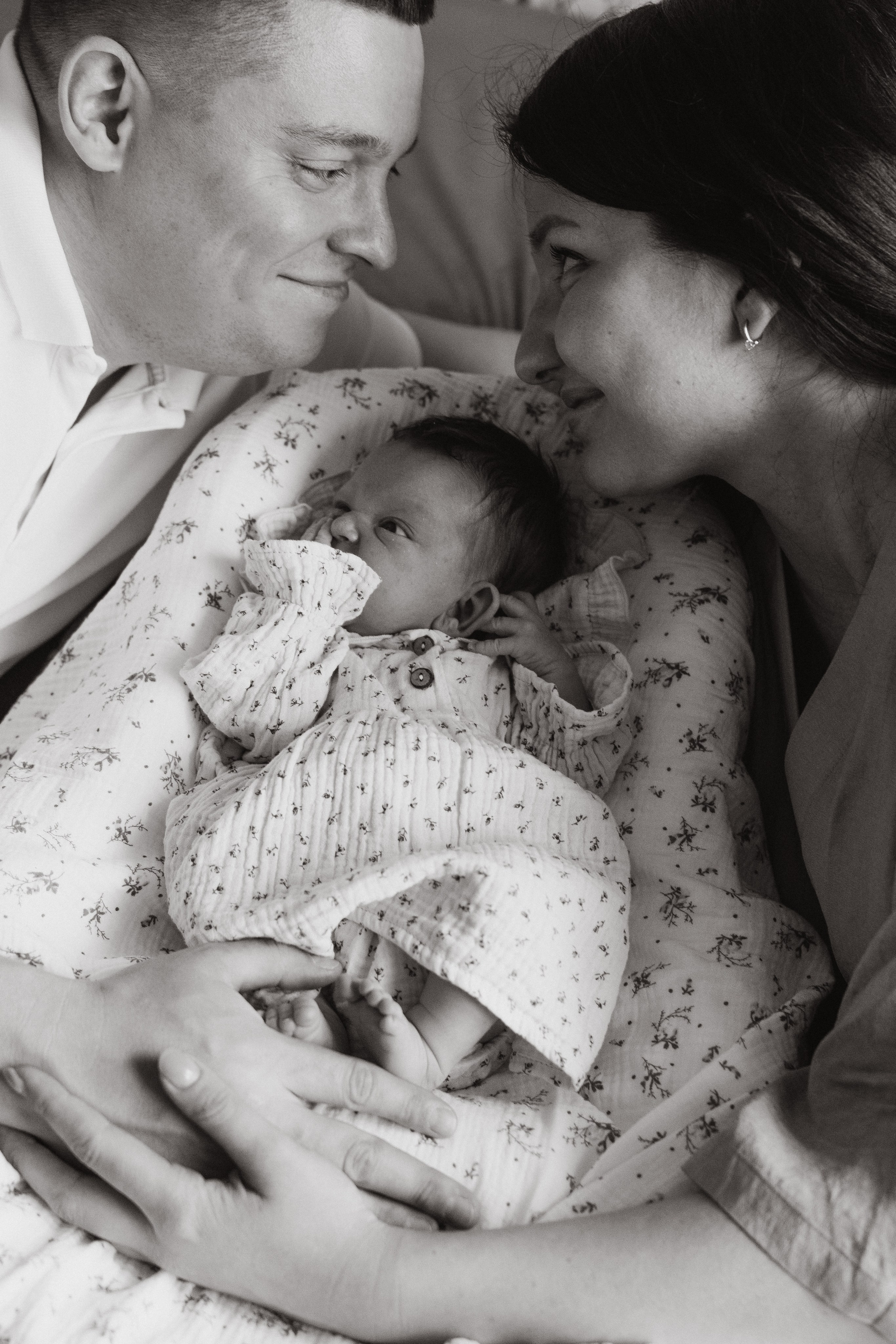 Эмилии 10 дней. Семейный, ньюборн фотограф, фотограф на роды в Москве, Виктория Тюльдюкова