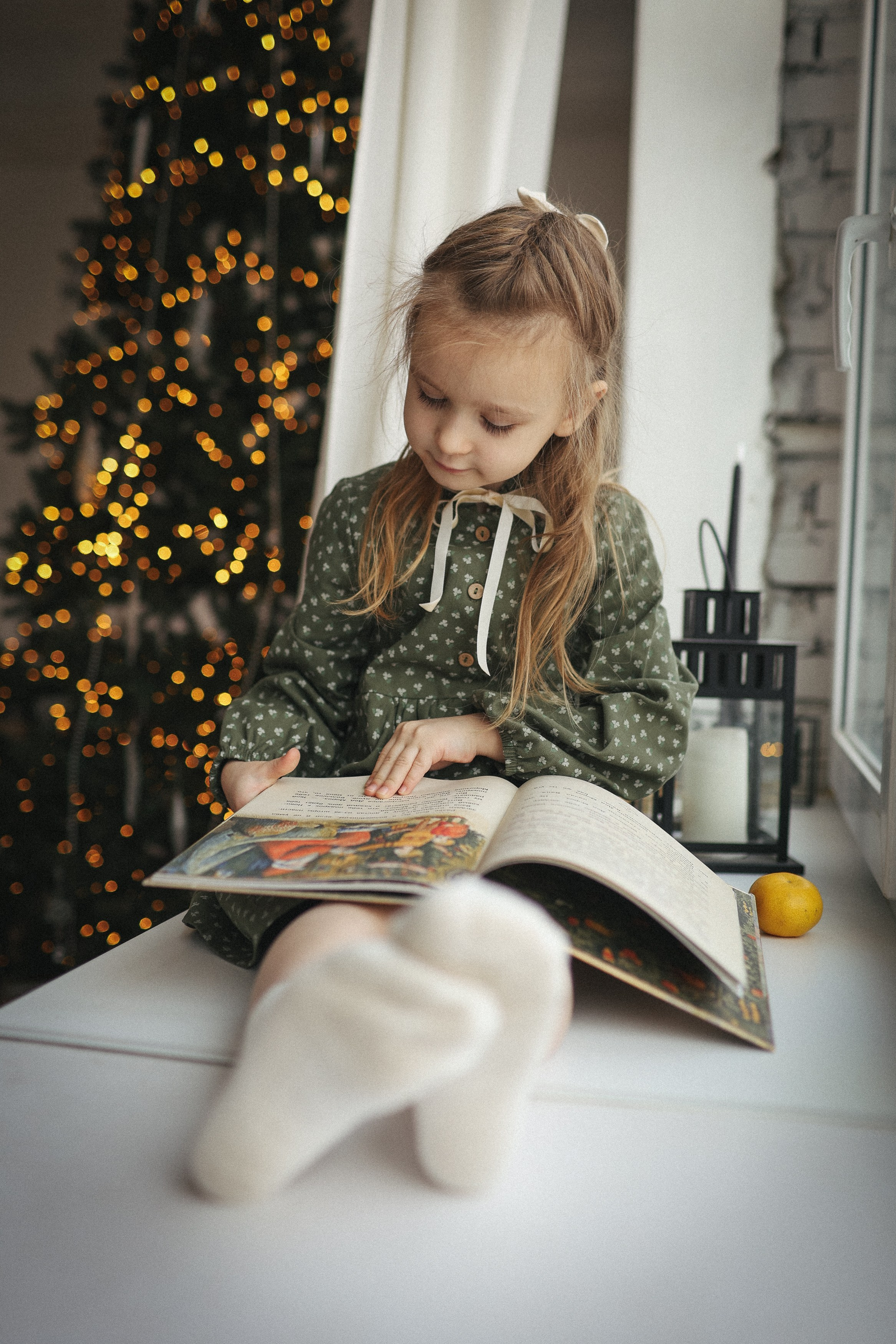 Новогодняя фотосессия двух сестричек. Фотограф Владимир Москва