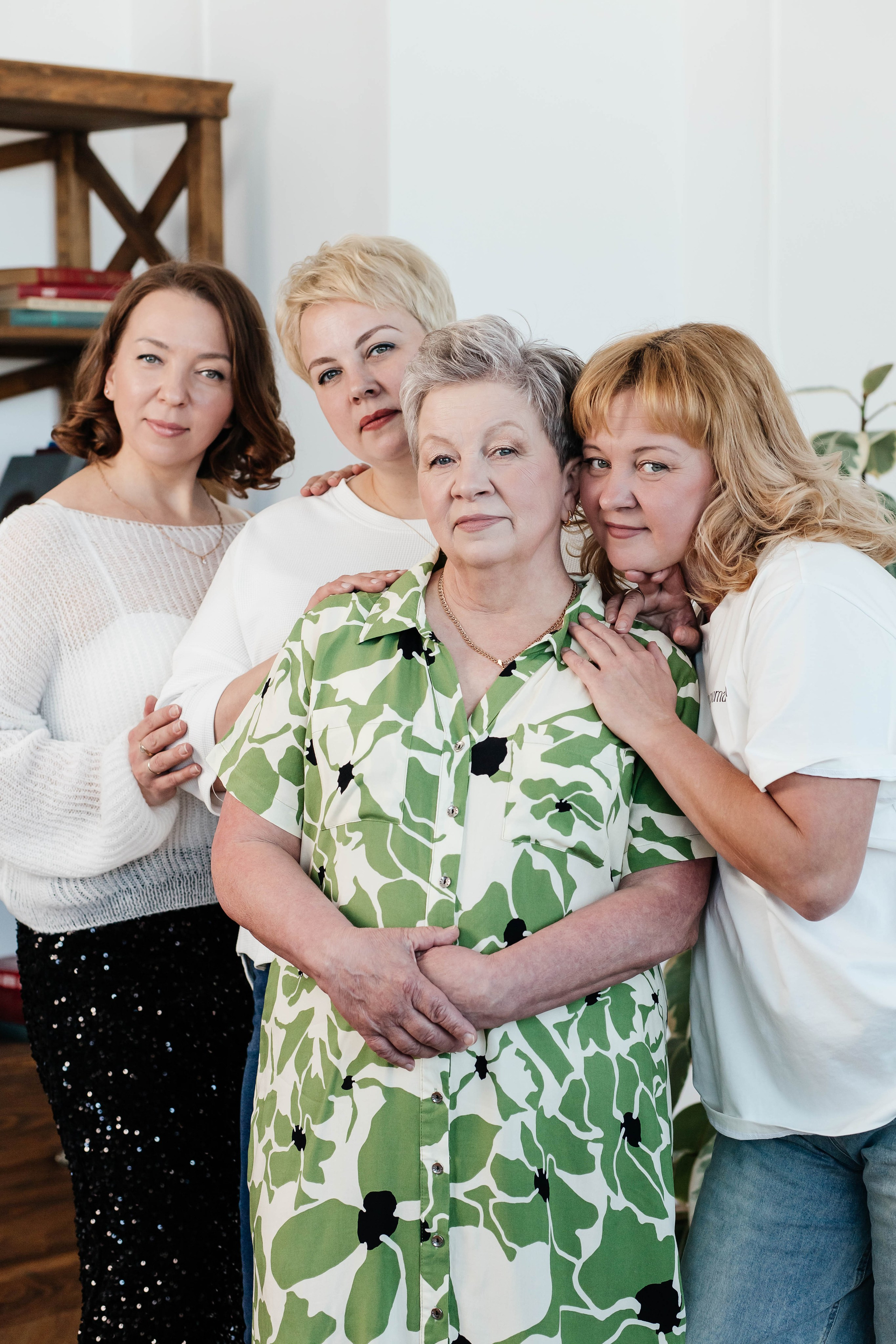 Семейная фотосессия Любовь и дочки. Женский фотограф в Оренбурге Ирина Заводчикова