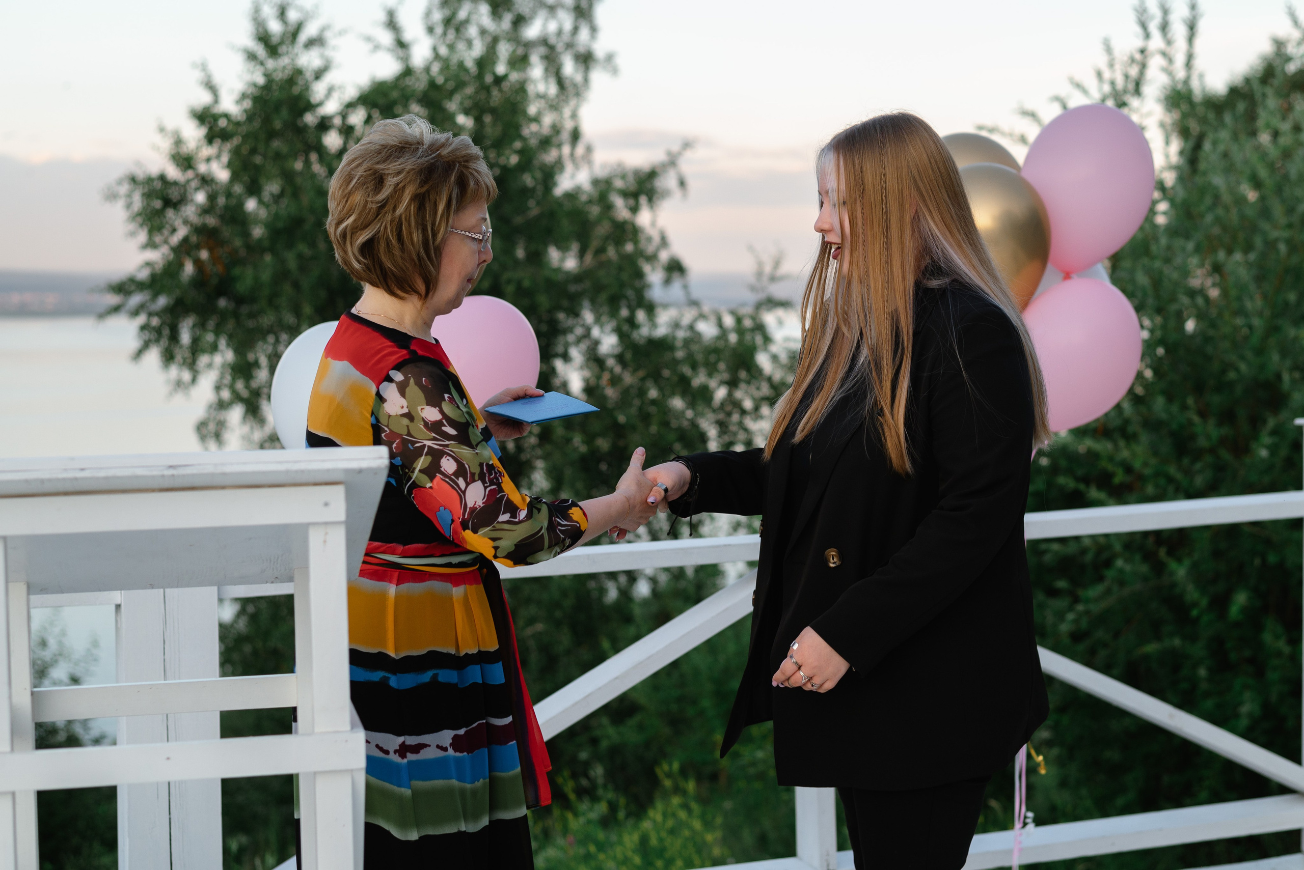 Выпускной 9-11классы. Выпускные книги Анапа Новороссийск Краснодар