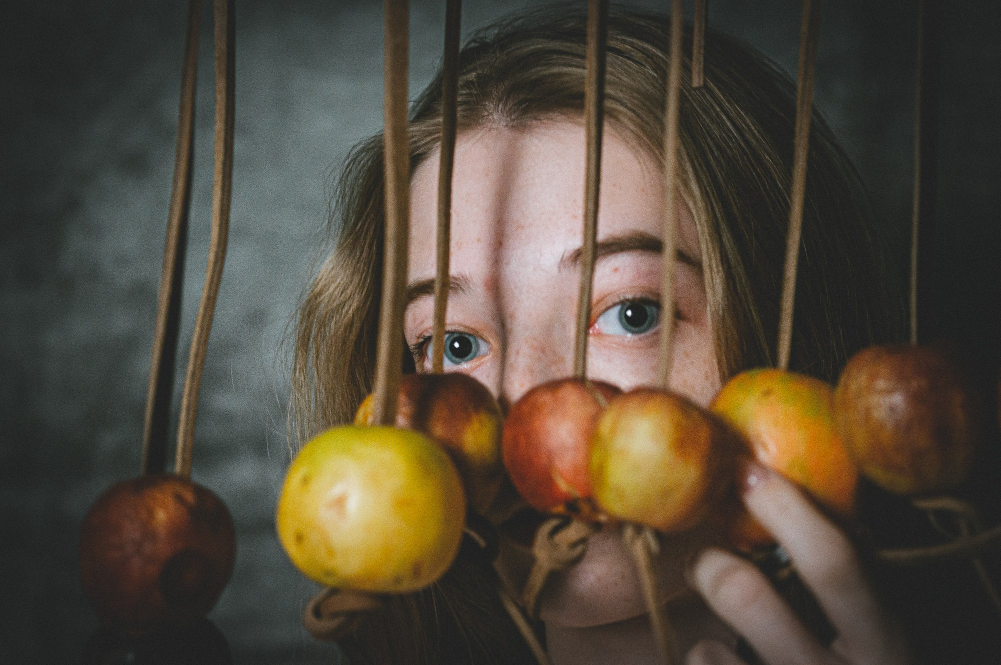 Настя. Домашняя студия. RawCat. Портретная фотография Екатеринбург