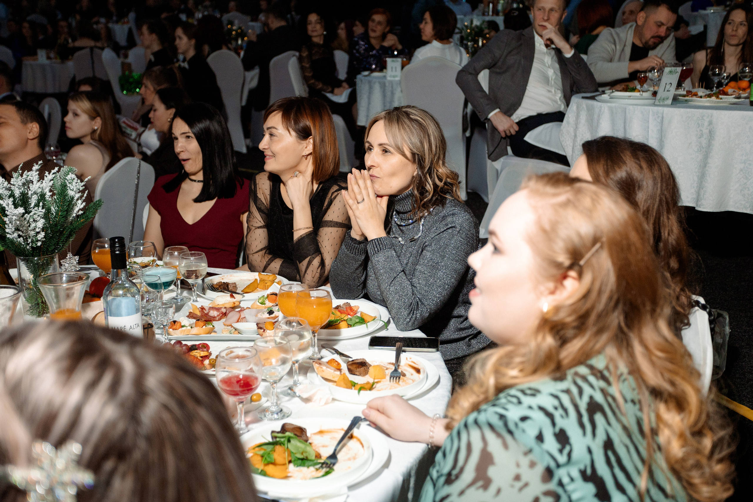 РЕПОРТАЖ: НОВЫЙ ГОД В ДК МЕТАЛЛУРГ. Профессиональный фотограф в Ижевске Леша Петров