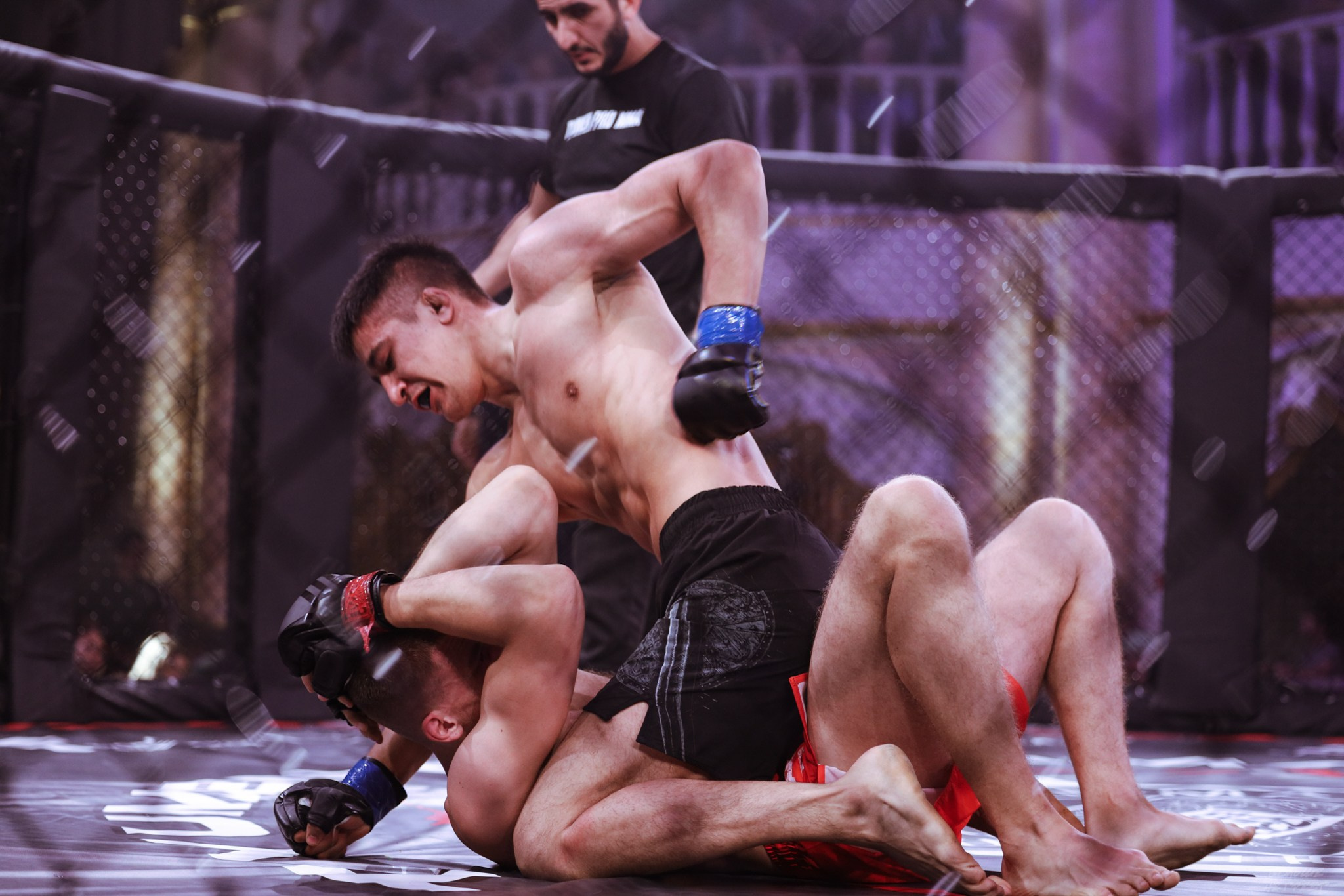 ПРОФЕССИОНАЛЬНЫЙ ТУРНИР ПО СМЕШАННЫМ ЕДИНОБОРСТВАМ «TYUMEN PRO MMA». Больше не греет