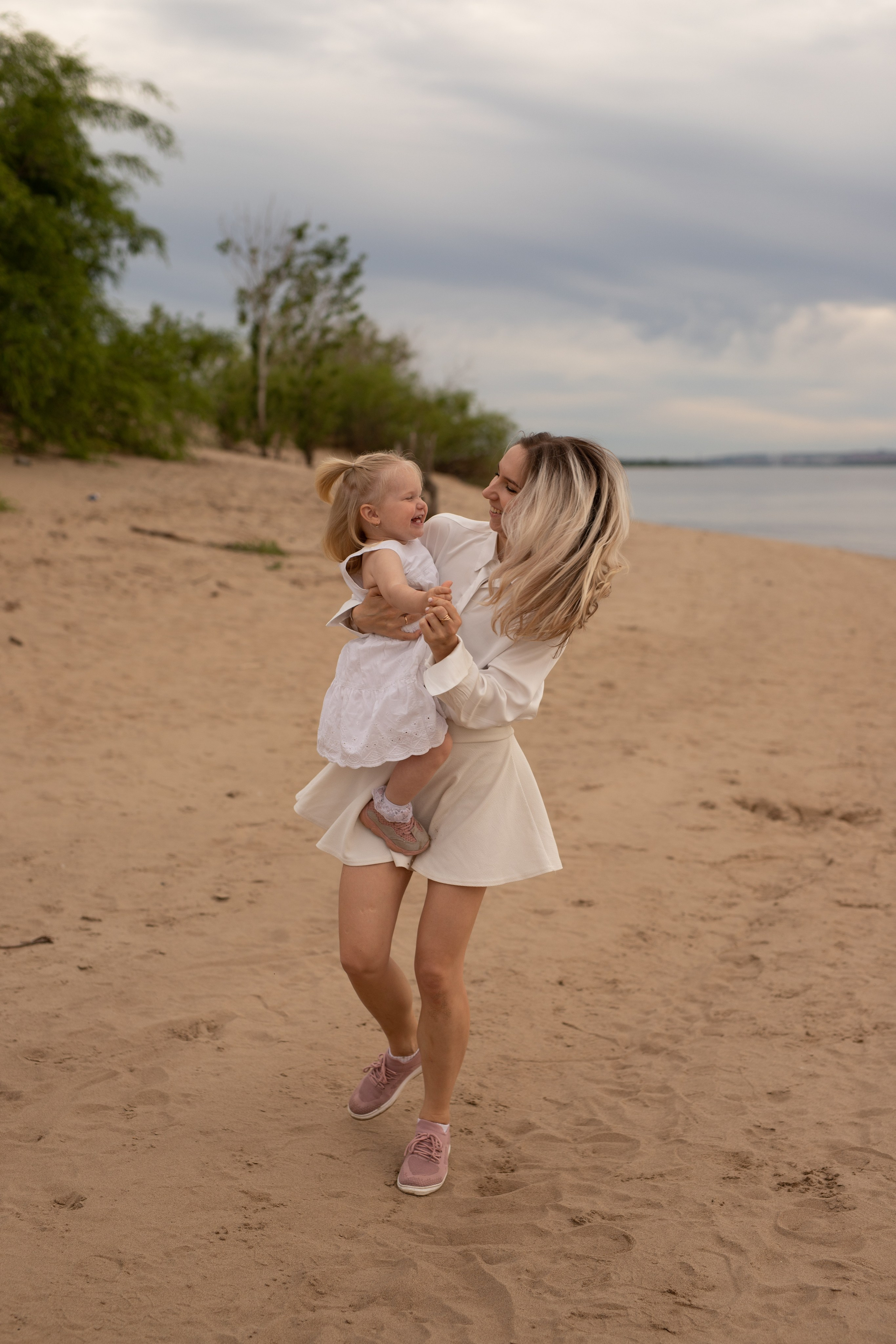 Портфолио семейная съемка Волгоград Волжский. Фотограф новорождённых Волгоград Волжский Дарья Рыскаль