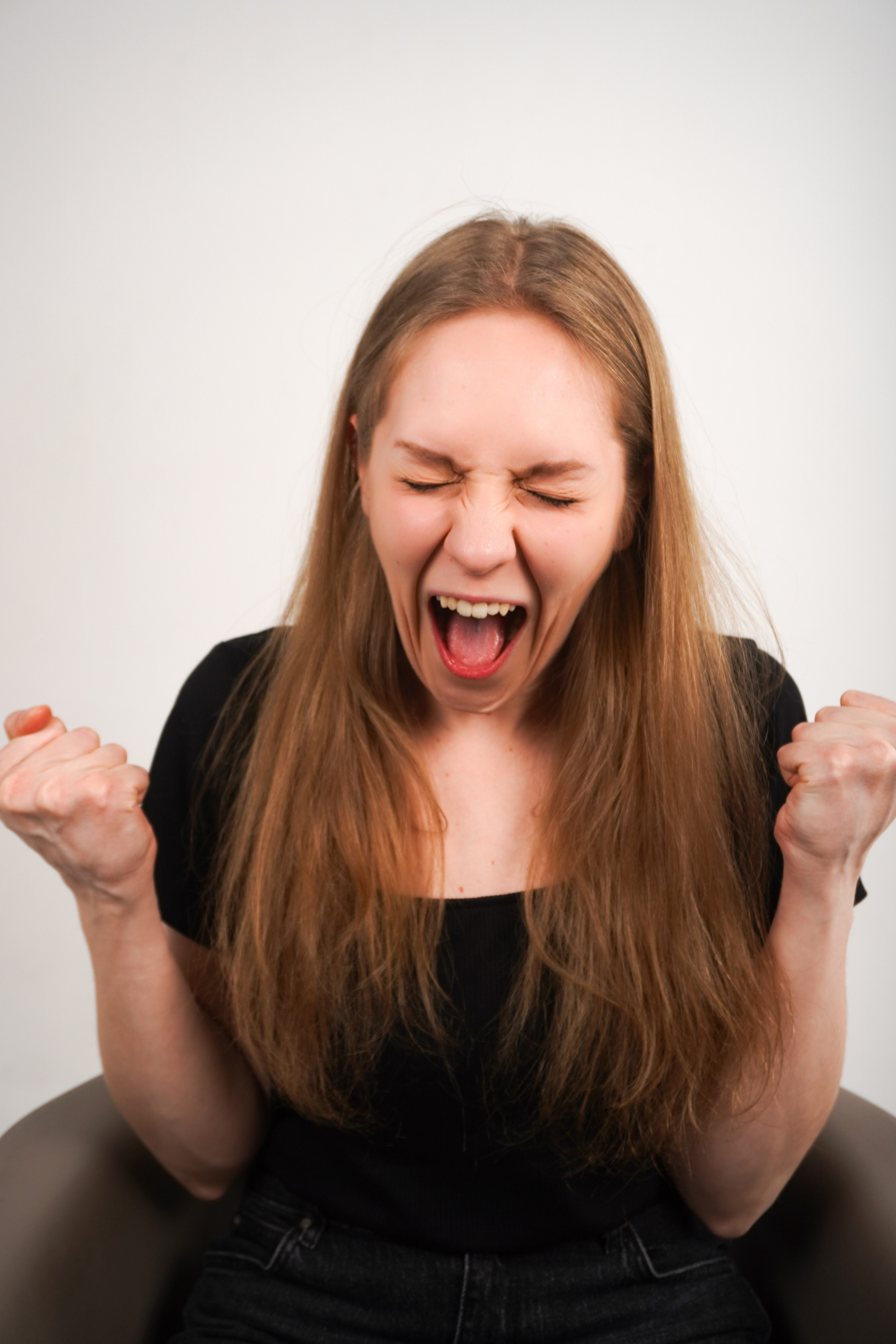 Пример работы фотографа Кузнецовой Марии на тему "Актёрское портфолио". Показана работа с эмоциями. СПб.