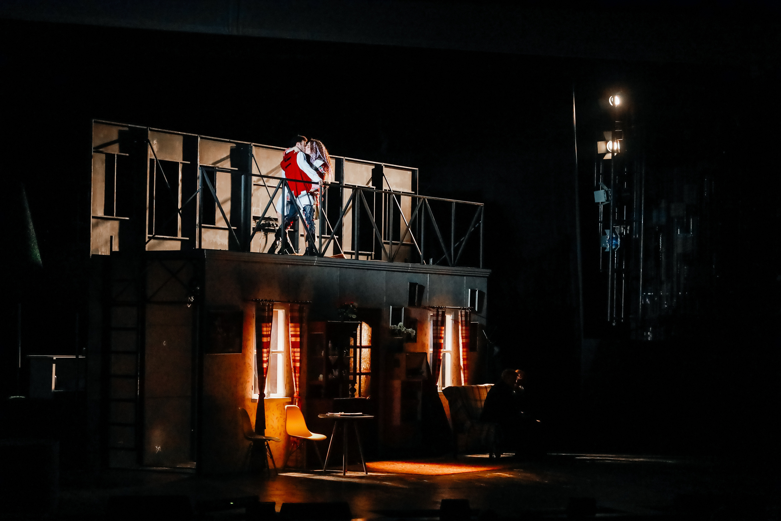 «Коварство и любовь». Молодежный театр Алтая. Режиссёр Алексей Серов. Фоторепортаж. Театральная фотосъёмка