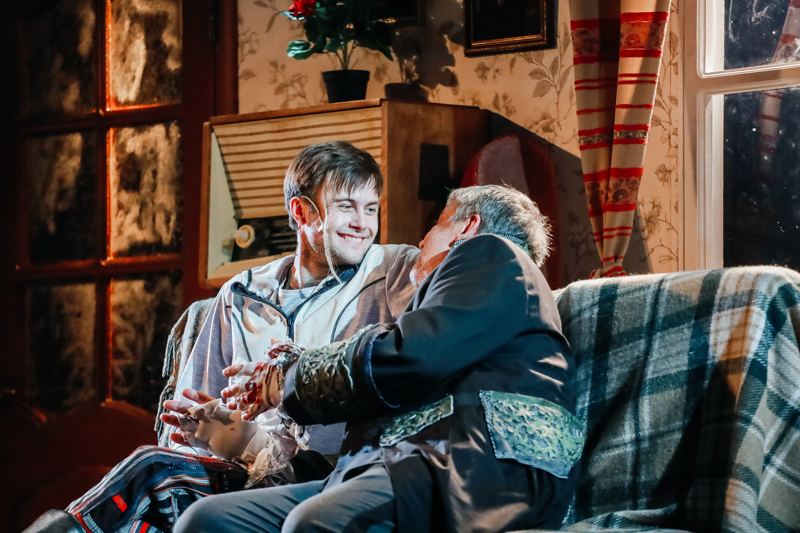 «Коварство и любовь». Молодежный театр Алтая. Режиссёр Алексей Серов. Фоторепортаж. Театральная фотосъёмка